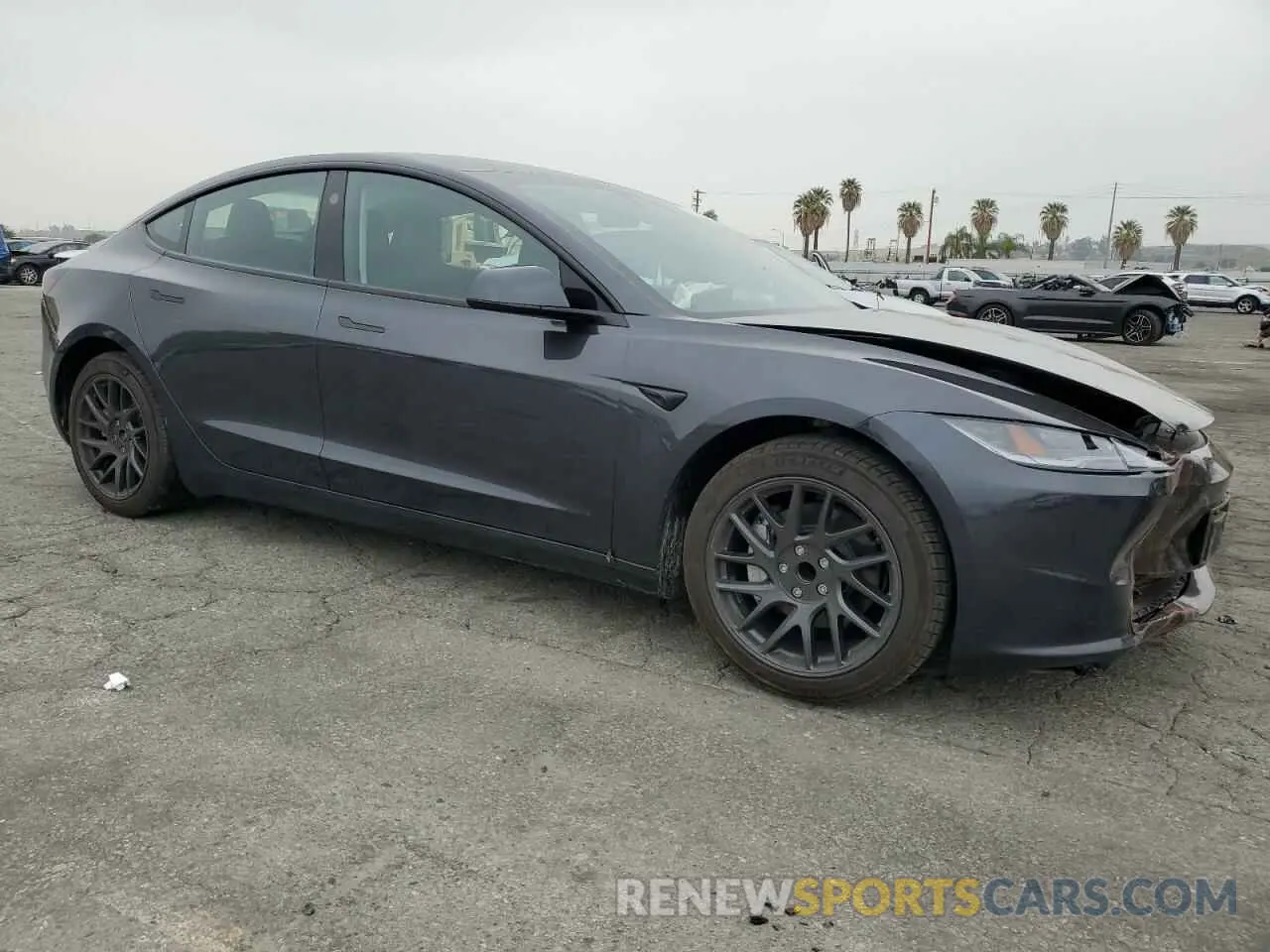 4 Фотография поврежденного автомобиля 5YJ3E1EA0SF899825 TESLA MODEL 3 2025