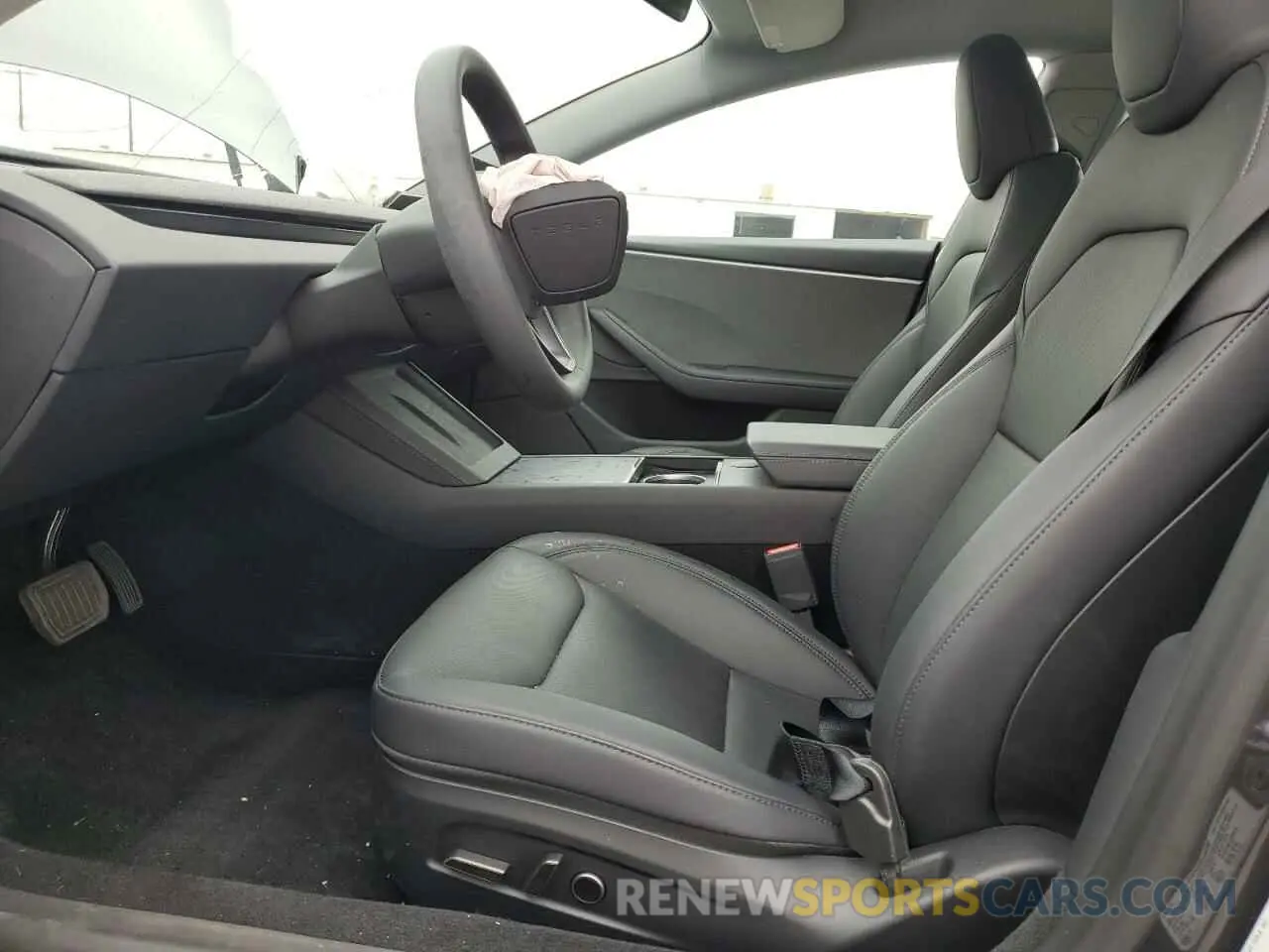 7 Фотография поврежденного автомобиля 5YJ3E1EA0SF899825 TESLA MODEL 3 2025