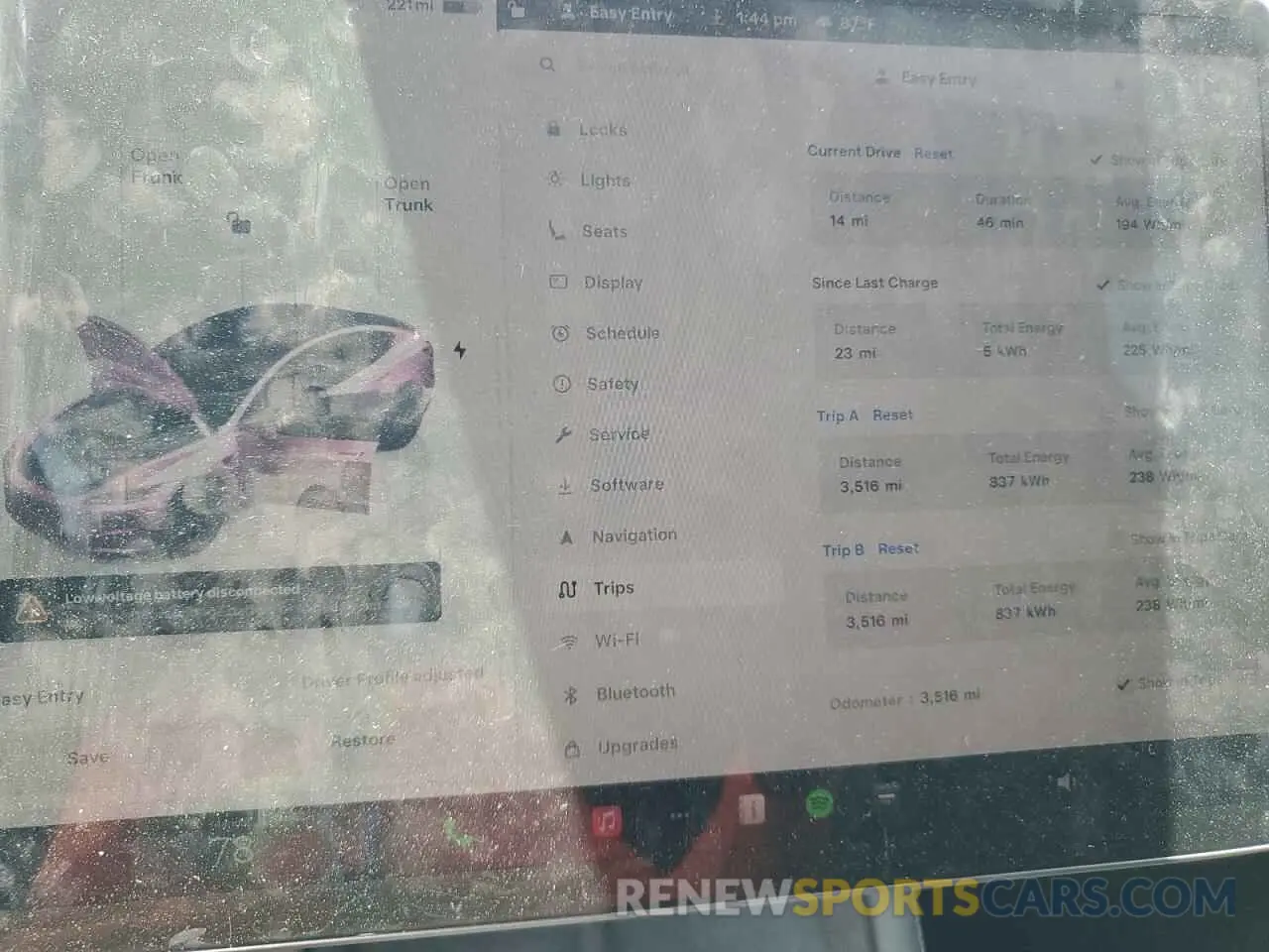 9 Photograph of a damaged car 5YJ3E1EA0SF935156 TESLA MODEL 3 2025