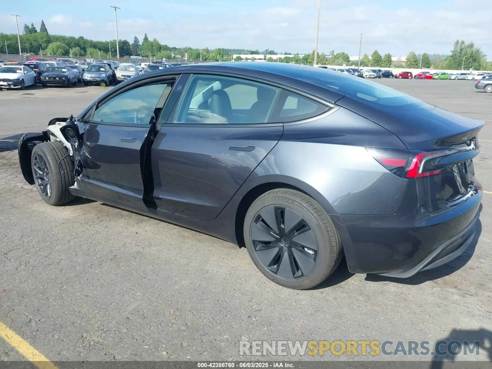 3 Фотография поврежденного автомобиля 5YJ3E1EA0SF980663 TESLA MODEL 3 2025