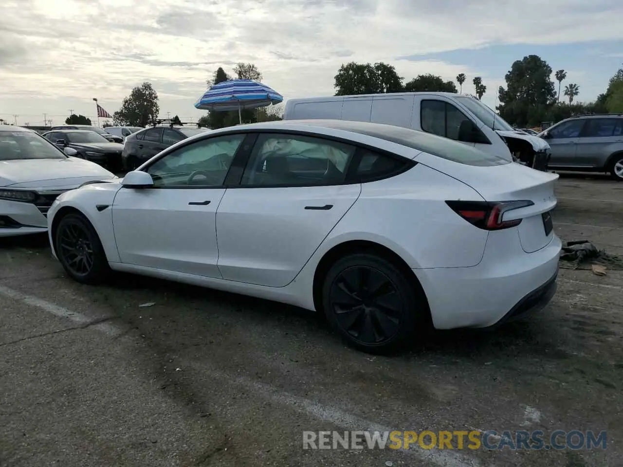 2 Фотография поврежденного автомобиля 5YJ3E1EA1SF882516 TESLA MODEL 3 2025