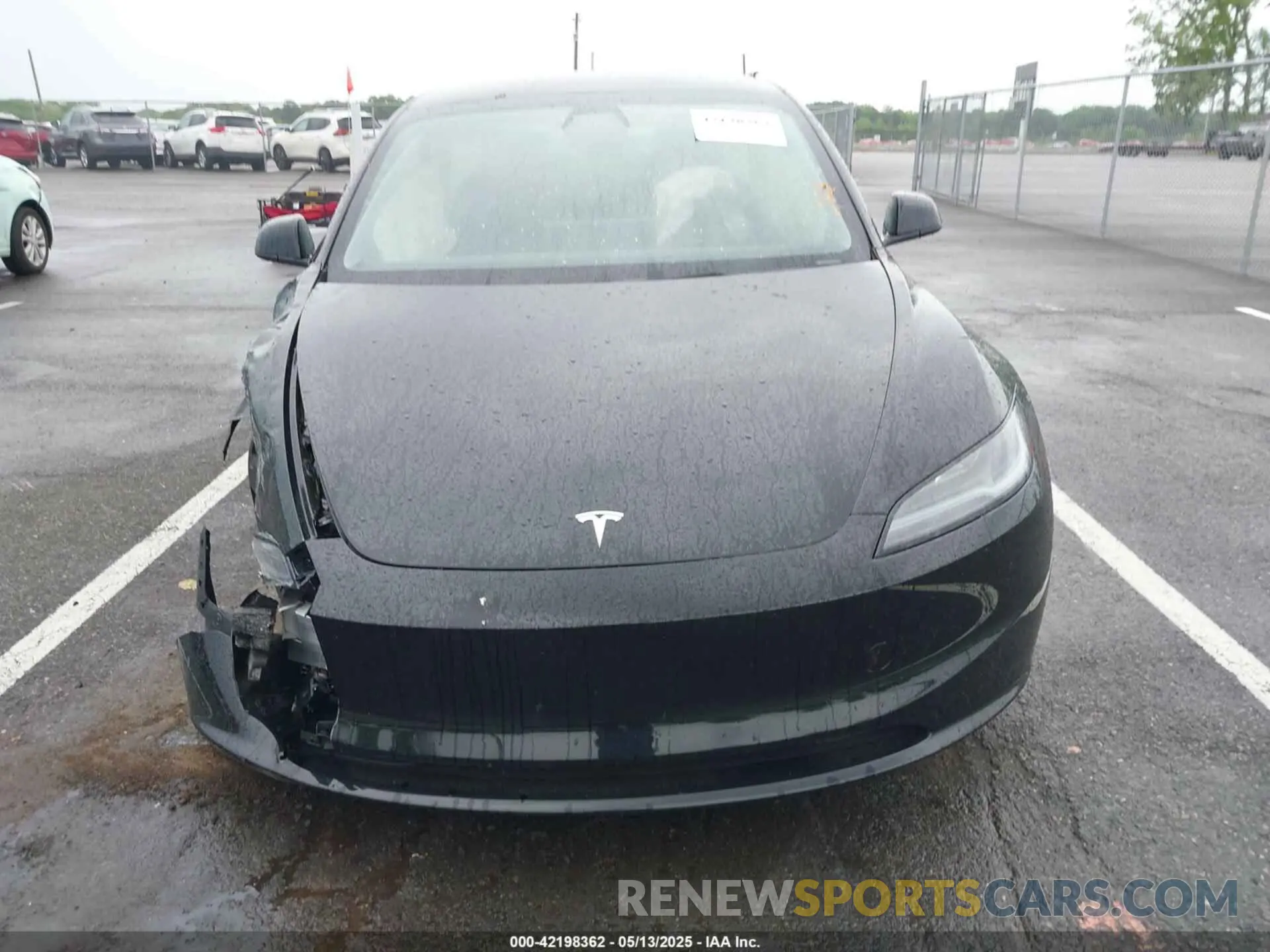 11 Photograph of a damaged car 5YJ3E1EA1SF911335 TESLA MODEL 3 2025