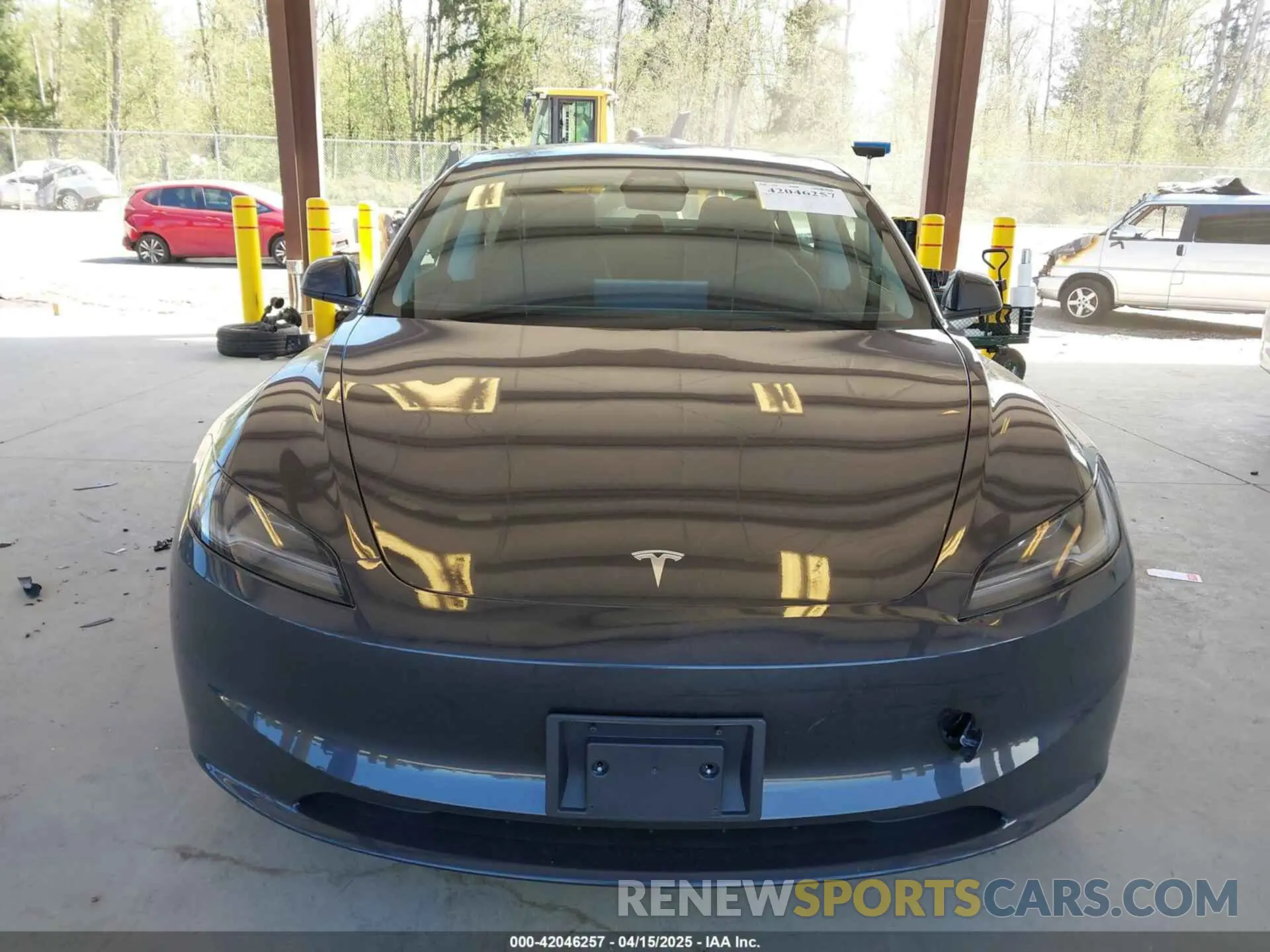 12 Фотография поврежденного автомобиля 5YJ3E1EA1SF923548 TESLA MODEL 3 2025