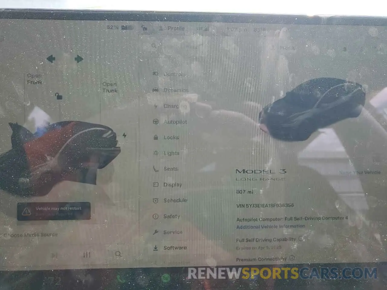 9 Photograph of a damaged car 5YJ3E1EA1SF938356 TESLA MODEL 3 2025