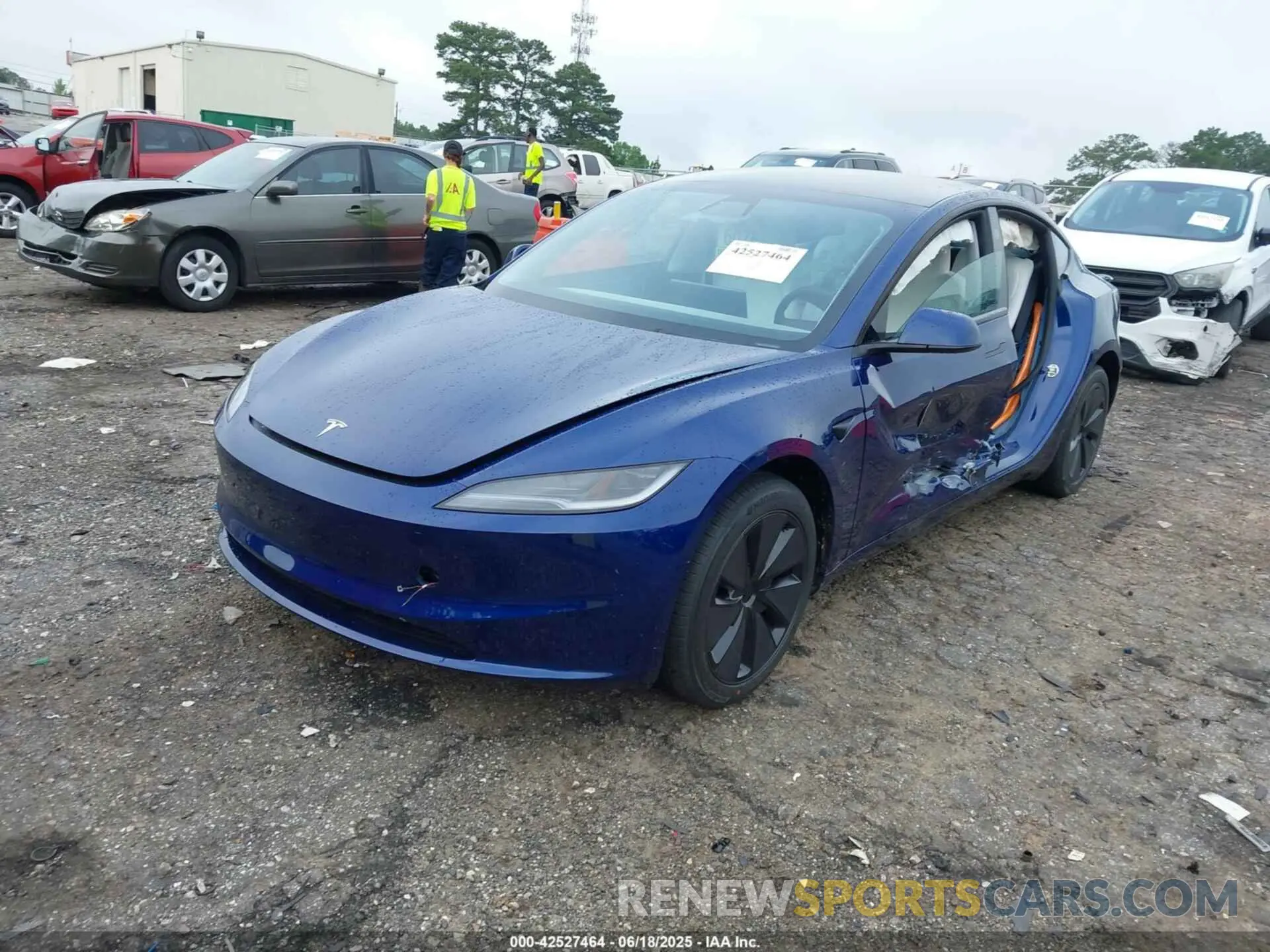 2 Фотография поврежденного автомобиля 5YJ3E1EA2SF001516 TESLA MODEL 3 2025