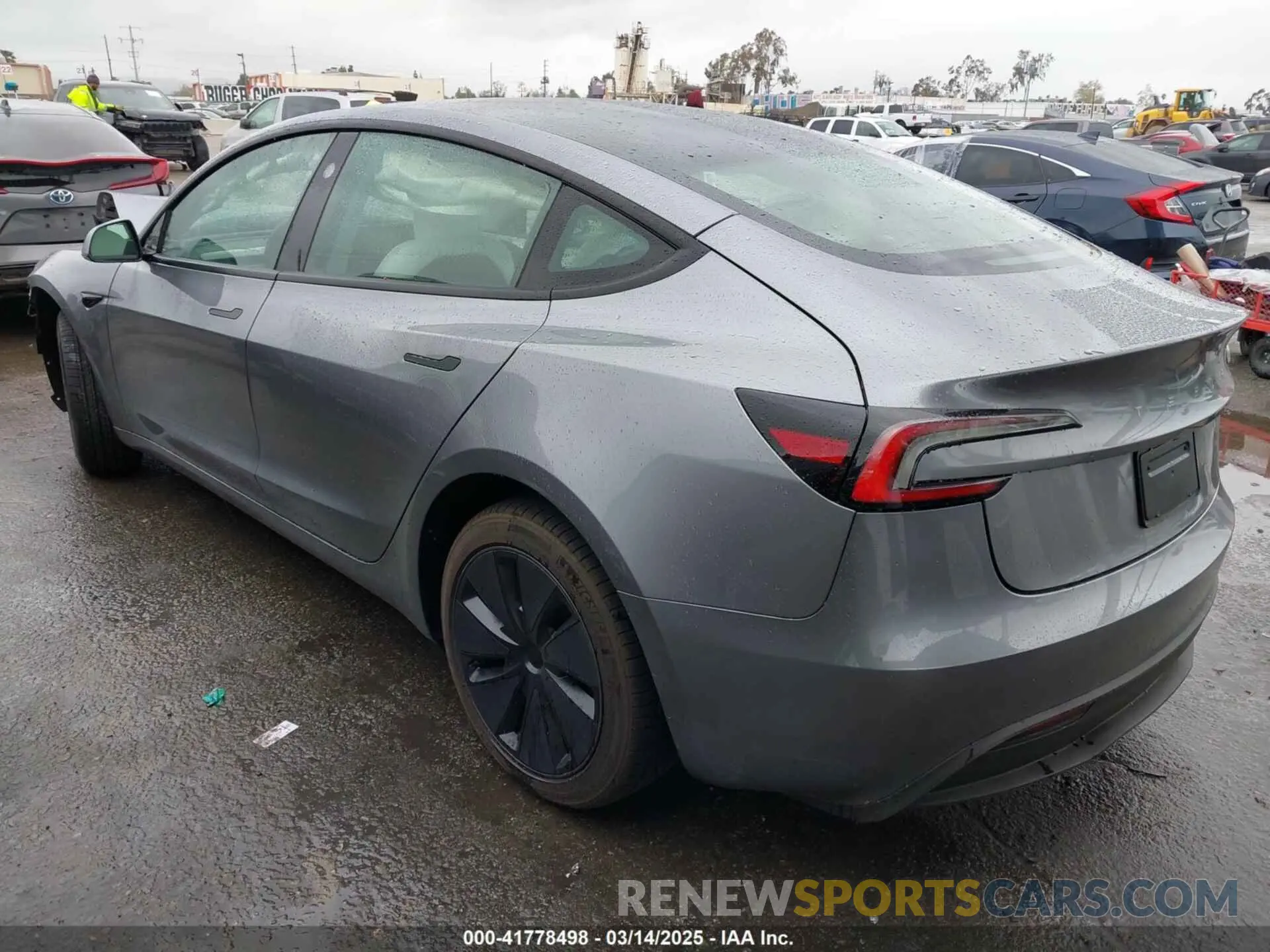 3 Фотография поврежденного автомобиля 5YJ3E1EA2SF885408 TESLA MODEL 3 2025
