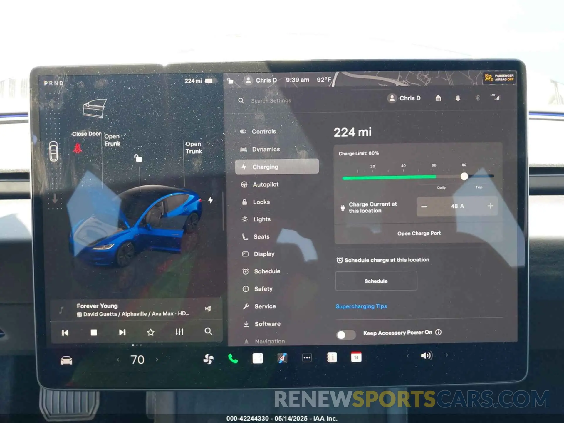 17 Photograph of a damaged car 5YJ3E1EA2SF895887 TESLA MODEL 3 2025