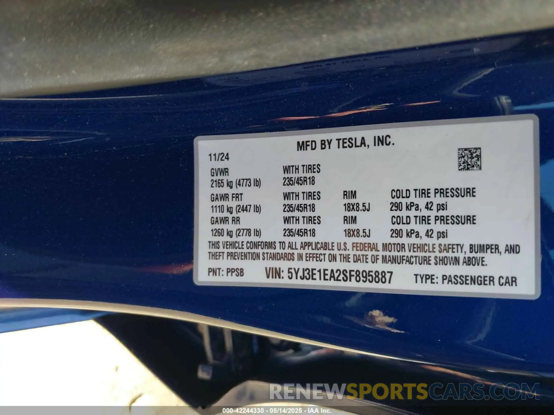 9 Photograph of a damaged car 5YJ3E1EA2SF895887 TESLA MODEL 3 2025