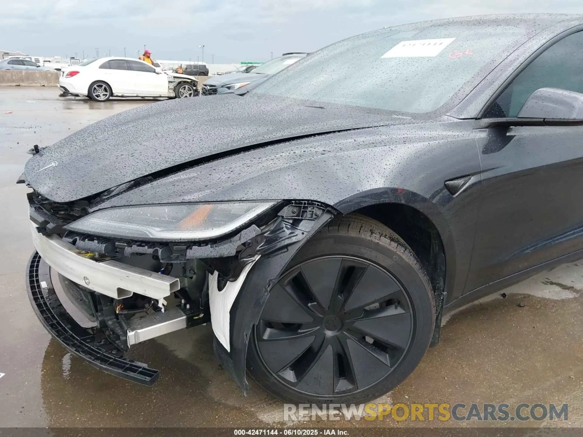 22 Фотография поврежденного автомобиля 5YJ3E1EA2SF913370 TESLA MODEL 3 2025