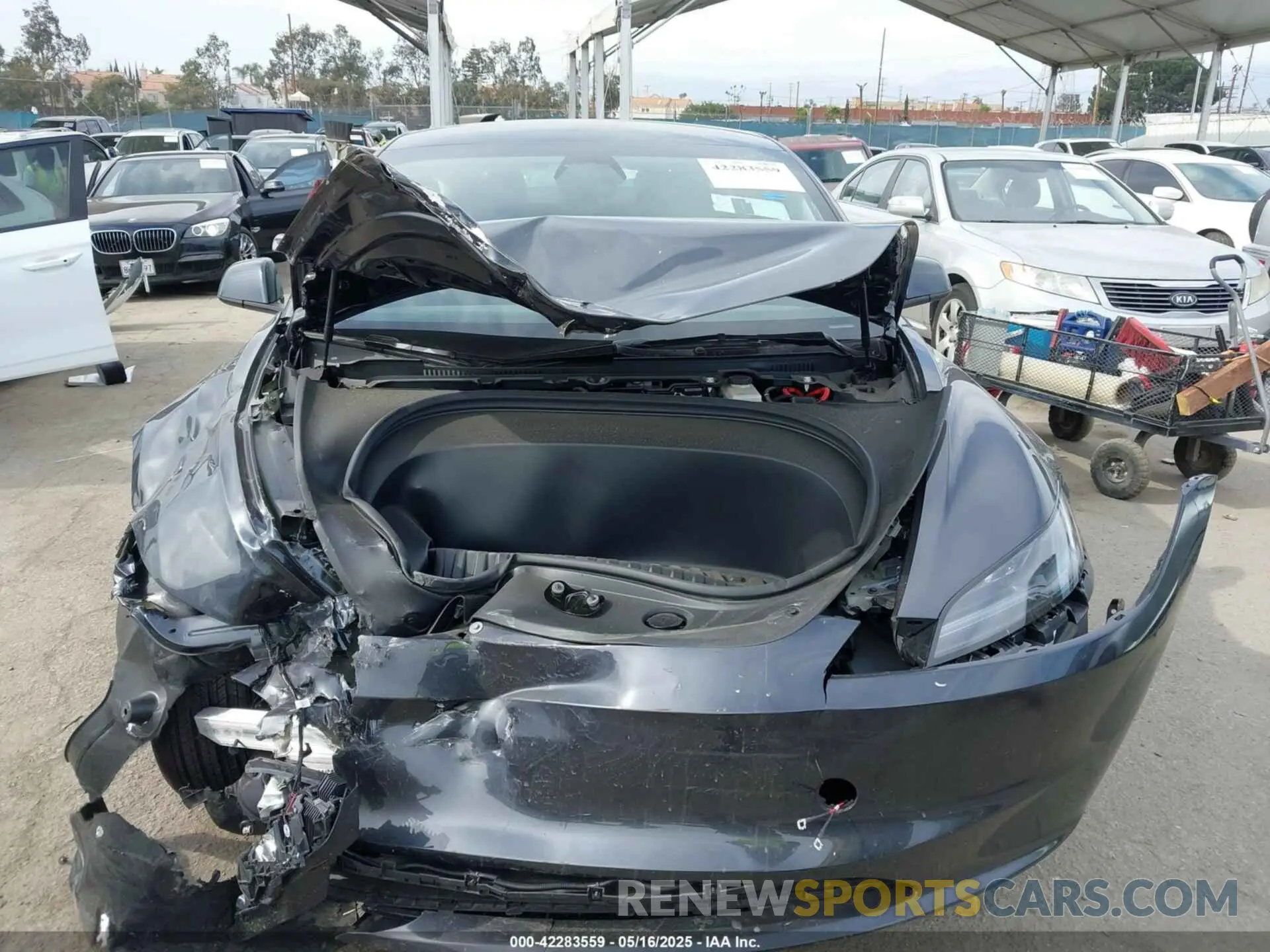 13 Photograph of a damaged car 5YJ3E1EA2SF918679 TESLA MODEL 3 2025