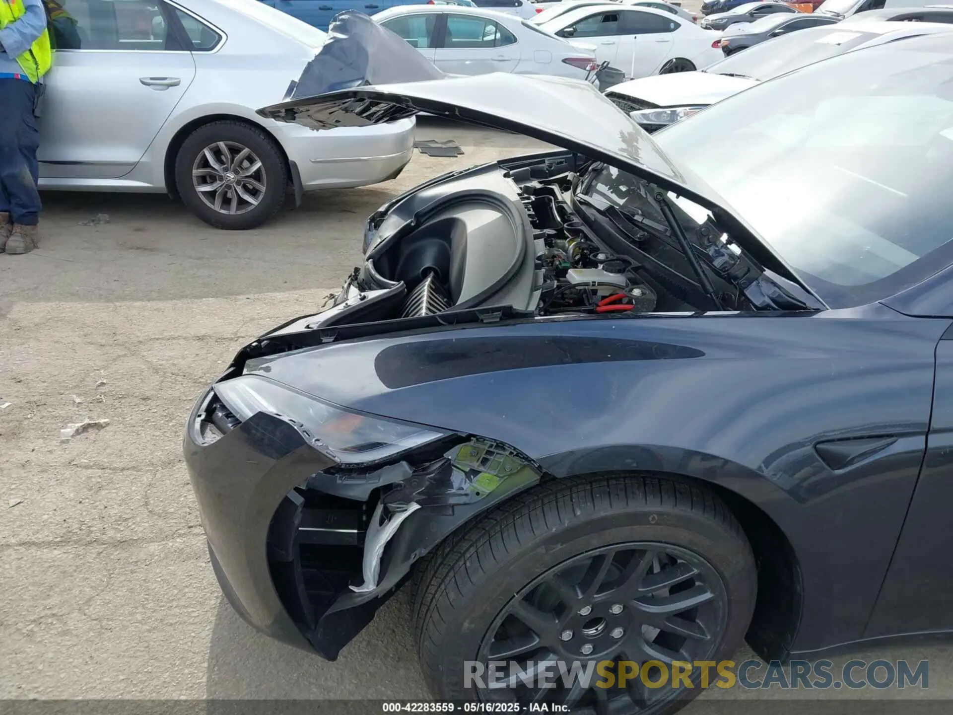6 Photograph of a damaged car 5YJ3E1EA2SF918679 TESLA MODEL 3 2025