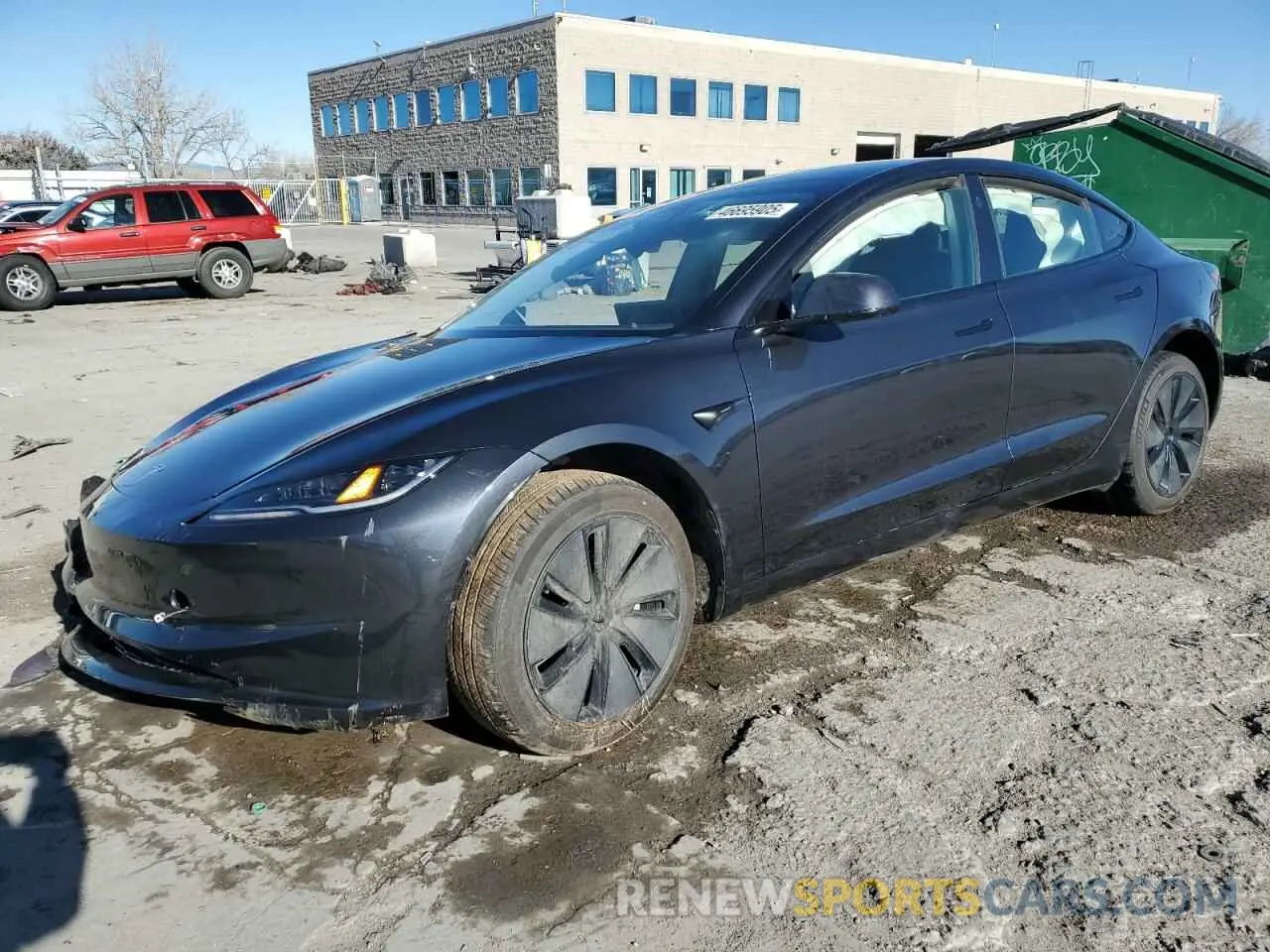 1 Фотография поврежденного автомобиля 5YJ3E1EA2SF932453 TESLA MODEL 3 2025