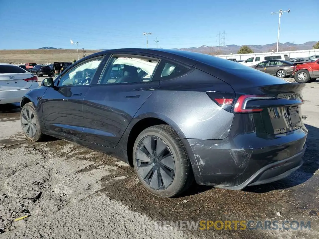 2 Фотография поврежденного автомобиля 5YJ3E1EA2SF932453 TESLA MODEL 3 2025