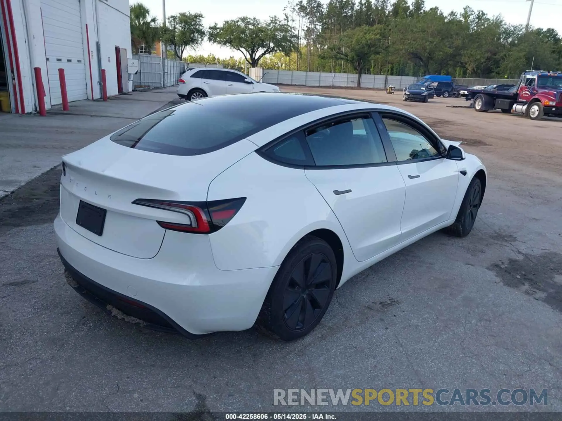 4 Photograph of a damaged car 5YJ3E1EA2SF988439 TESLA MODEL 3 2025