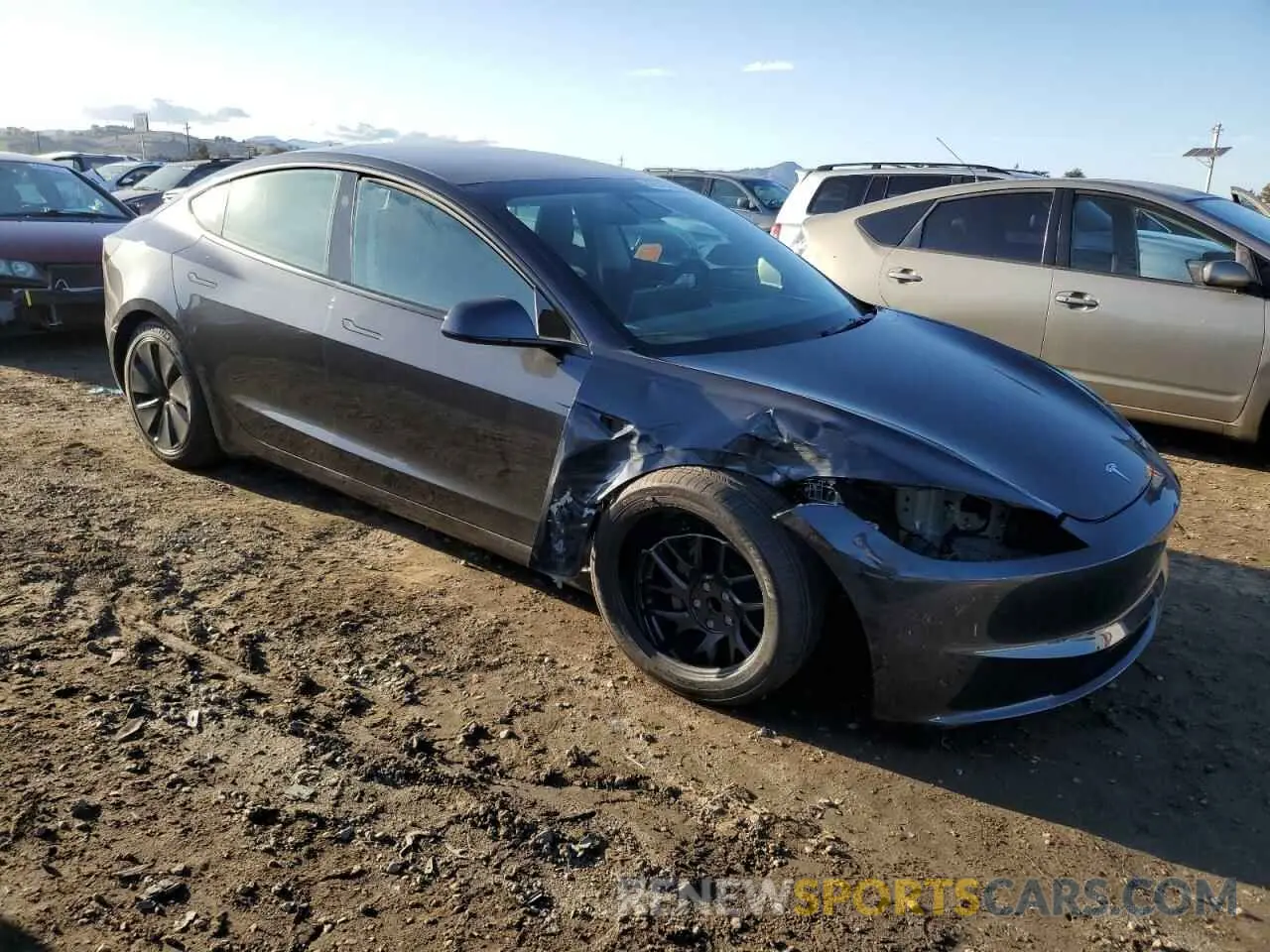 4 Фотография поврежденного автомобиля 5YJ3E1EA3SF919453 TESLA MODEL 3 2025