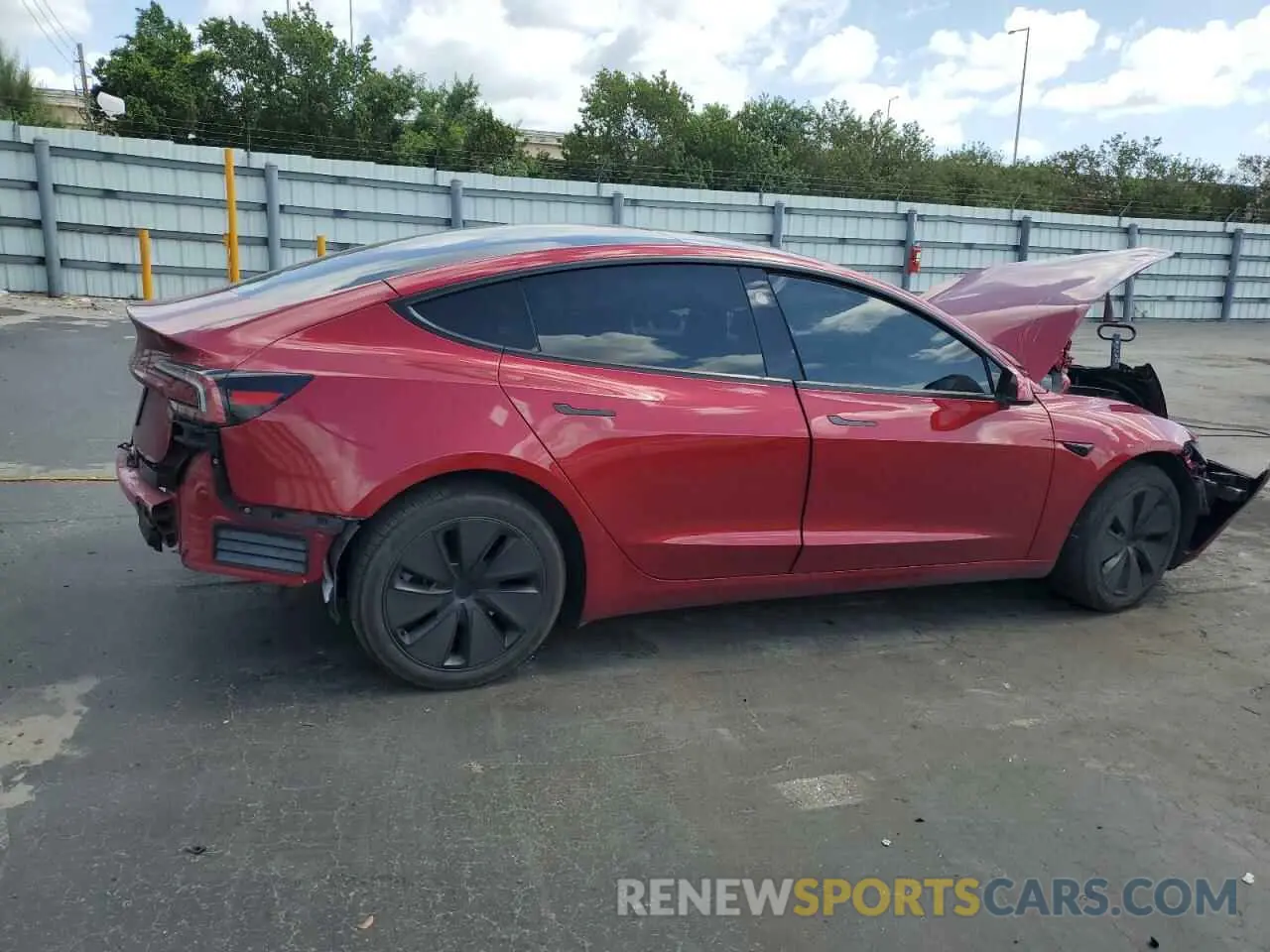 3 Photograph of a damaged car 5YJ3E1EA4SF897642 TESLA MODEL 3 2025