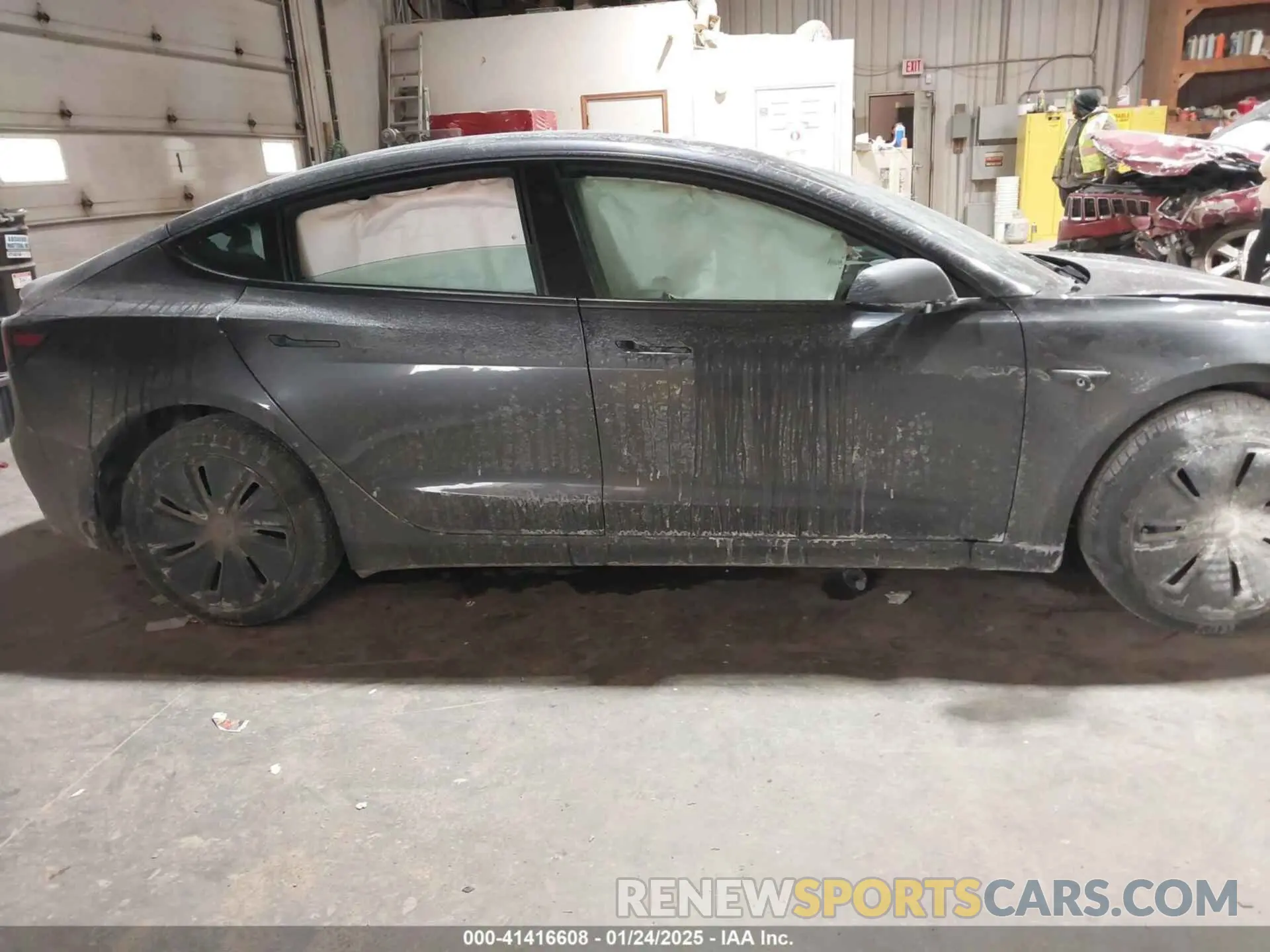 13 Photograph of a damaged car 5YJ3E1EA4SF913869 TESLA MODEL 3 2025