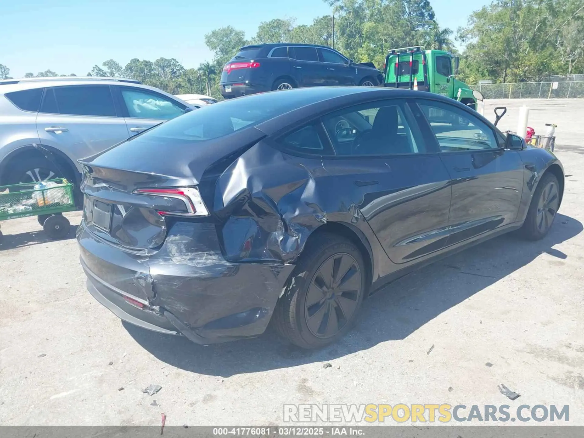 4 Photograph of a damaged car 5YJ3E1EA5SF902847 TESLA MODEL 3 2025