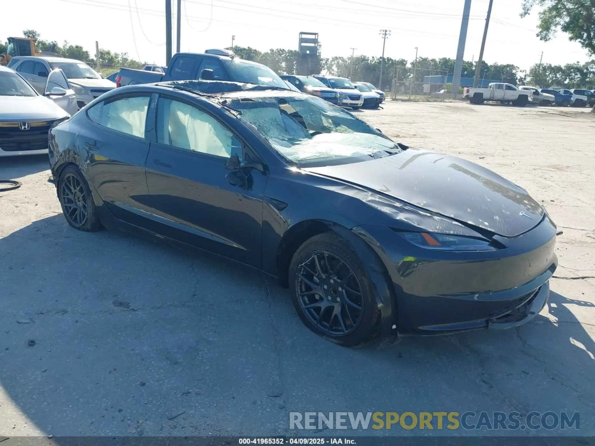 1 Photograph of a damaged car 5YJ3E1EA5SF905540 TESLA MODEL 3 2025