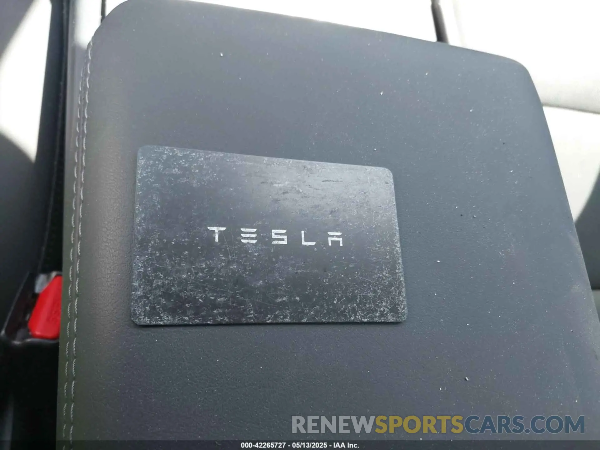 11 Фотография поврежденного автомобиля 5YJ3E1EA5SF915047 TESLA MODEL 3 2025