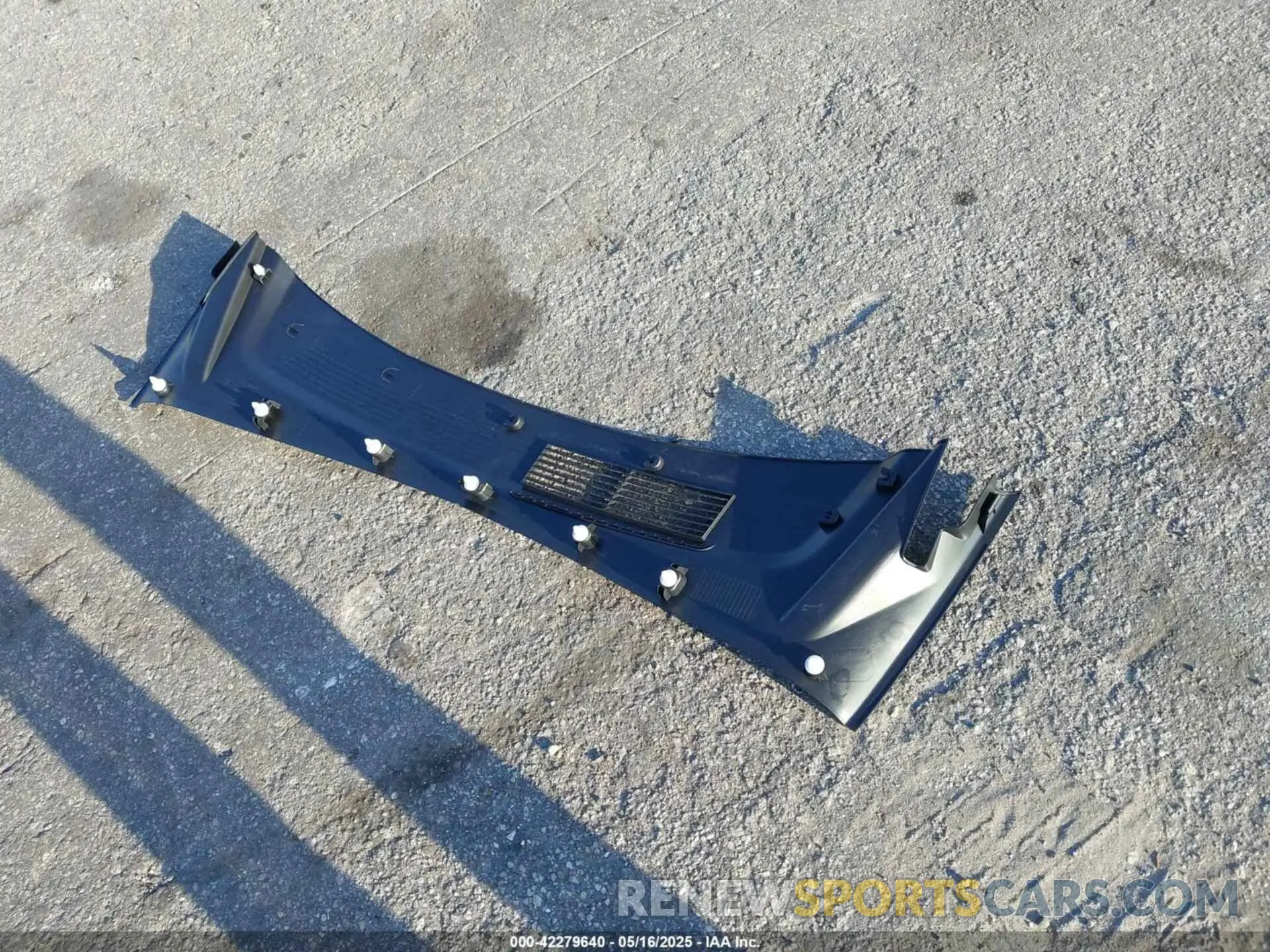 11 Photograph of a damaged car 5YJ3E1EA6SF888134 TESLA MODEL 3 2025
