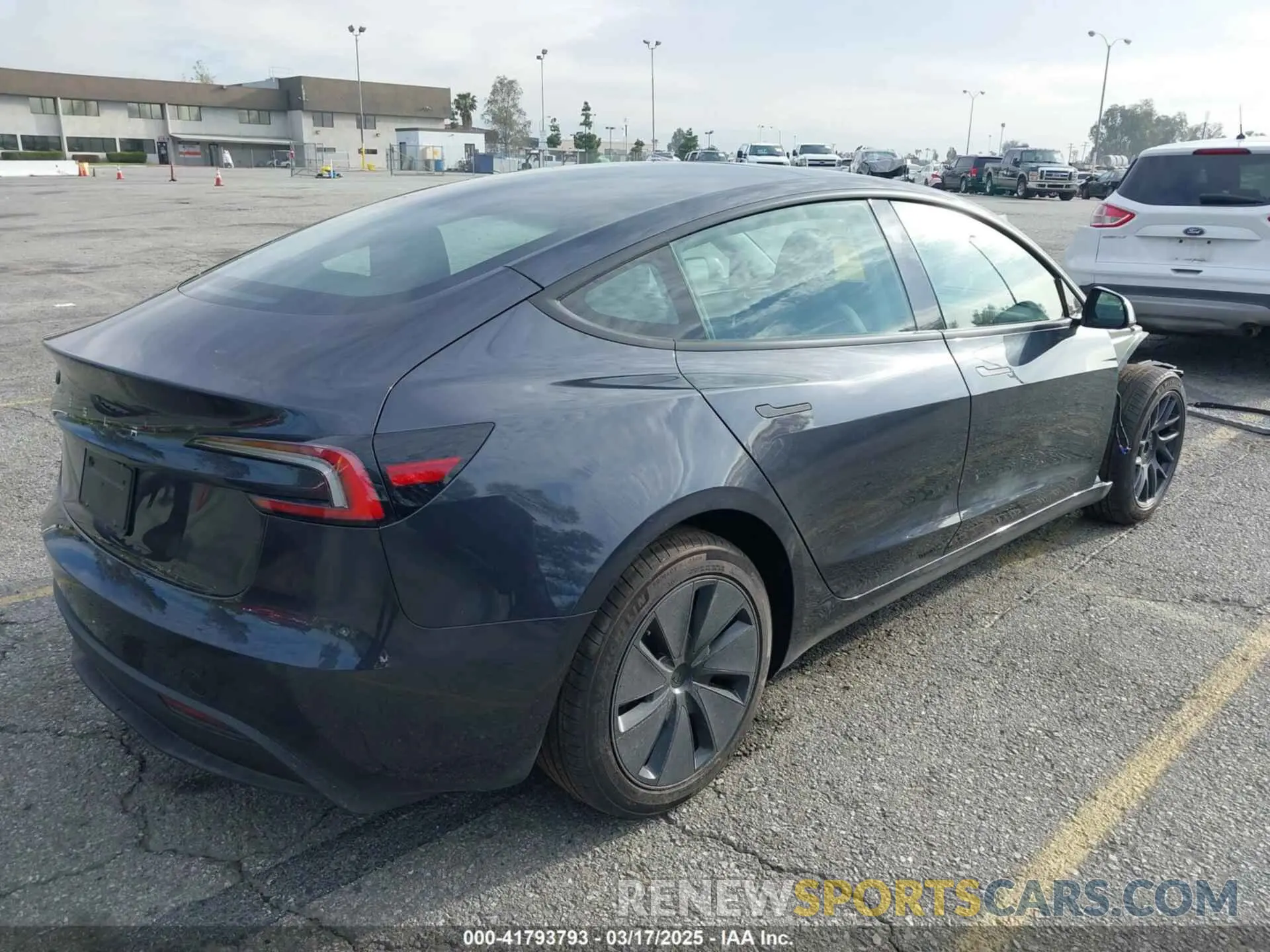 4 Photograph of a damaged car 5YJ3E1EA6SF933721 TESLA MODEL 3 2025