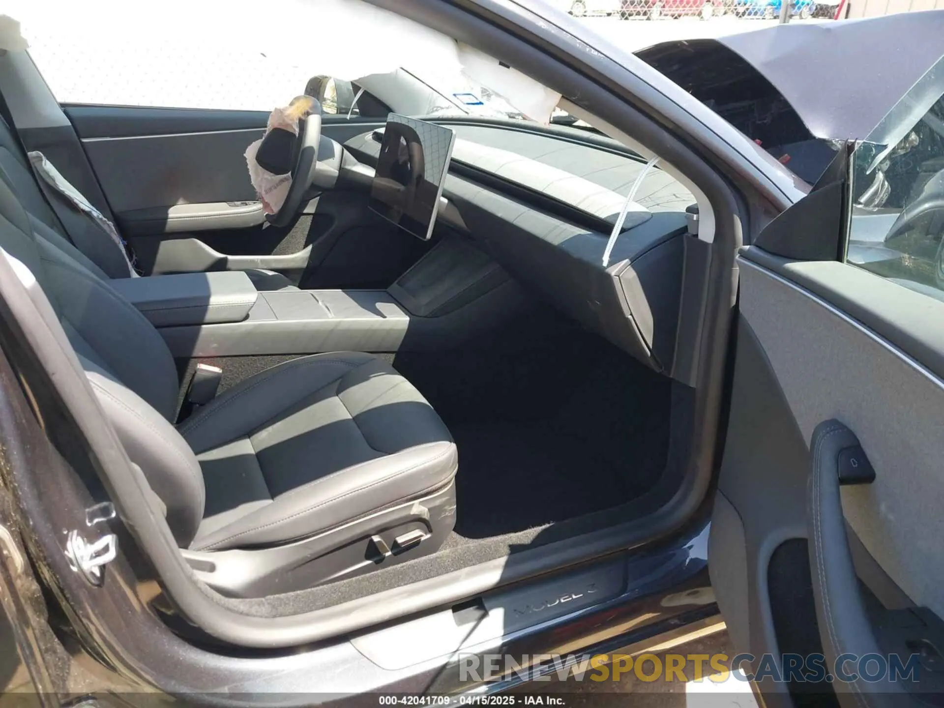 8 Фотография поврежденного автомобиля 5YJ3E1EA6SF939292 TESLA MODEL 3 2025