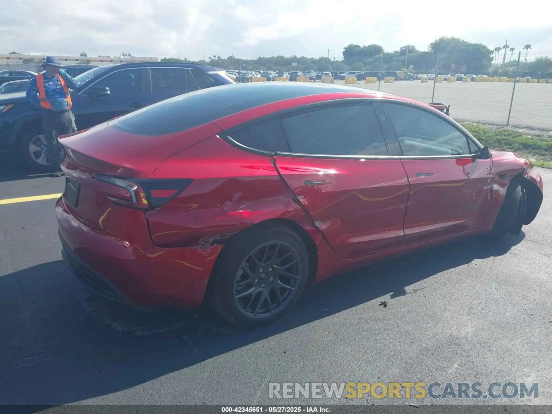 4 Photograph of a damaged car 5YJ3E1EA6SF967254 TESLA MODEL 3 2025
