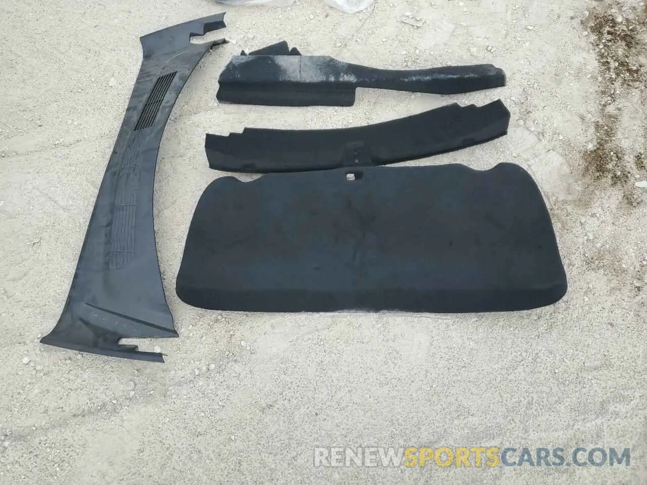 12 Photograph of a damaged car 5YJ3E1EA6SF976018 TESLA MODEL 3 2025