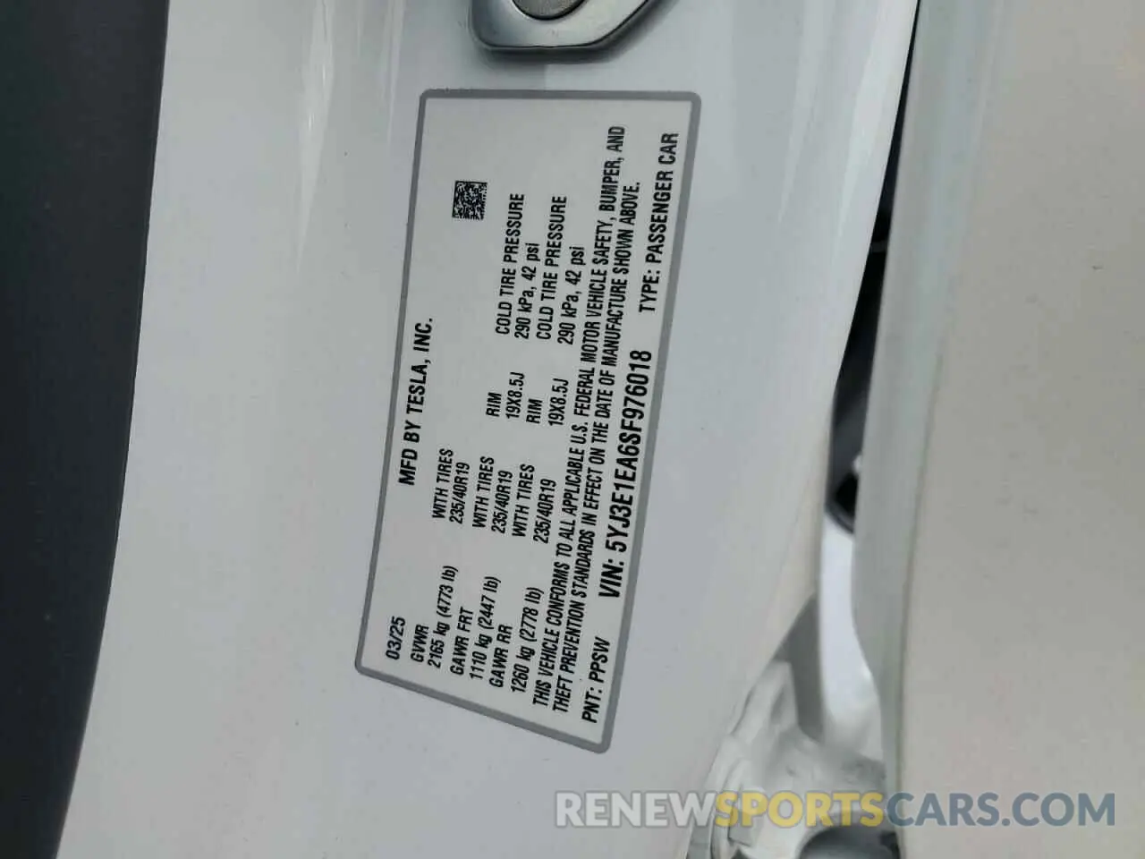 13 Photograph of a damaged car 5YJ3E1EA6SF976018 TESLA MODEL 3 2025