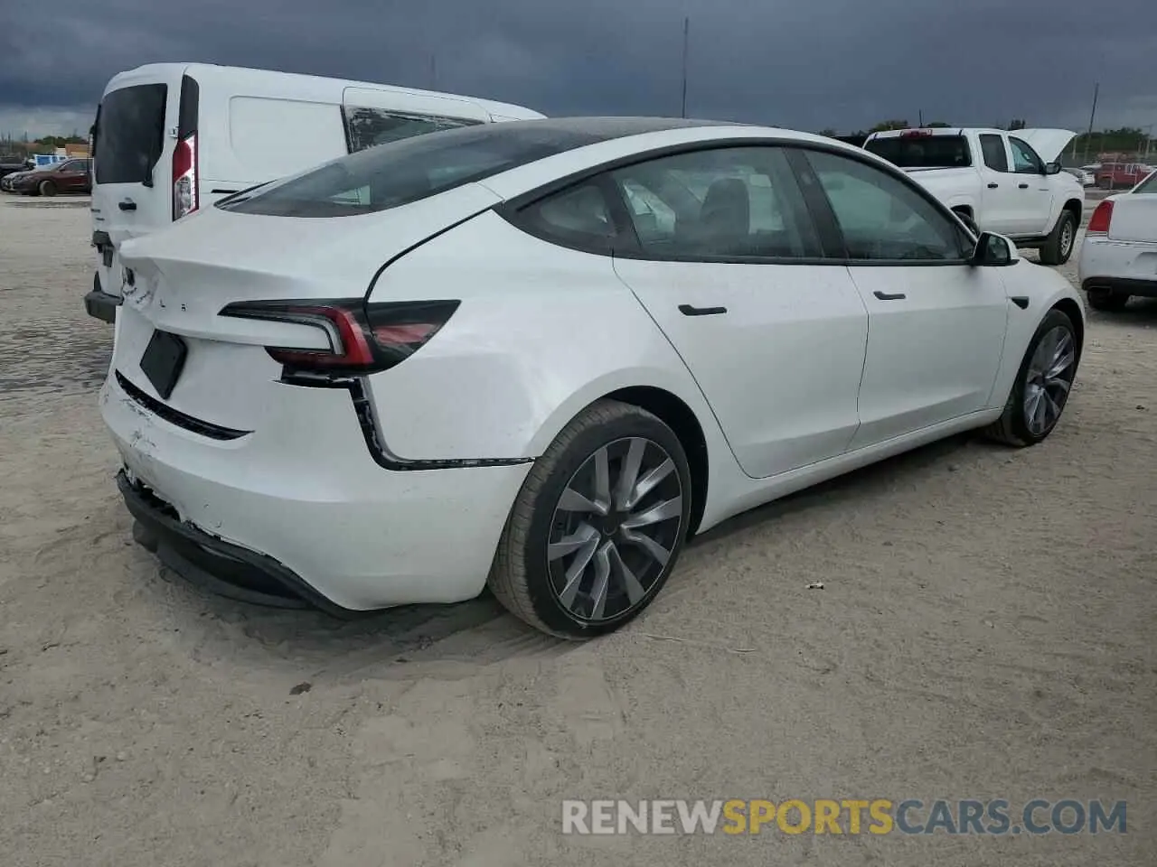 3 Photograph of a damaged car 5YJ3E1EA6SF976018 TESLA MODEL 3 2025