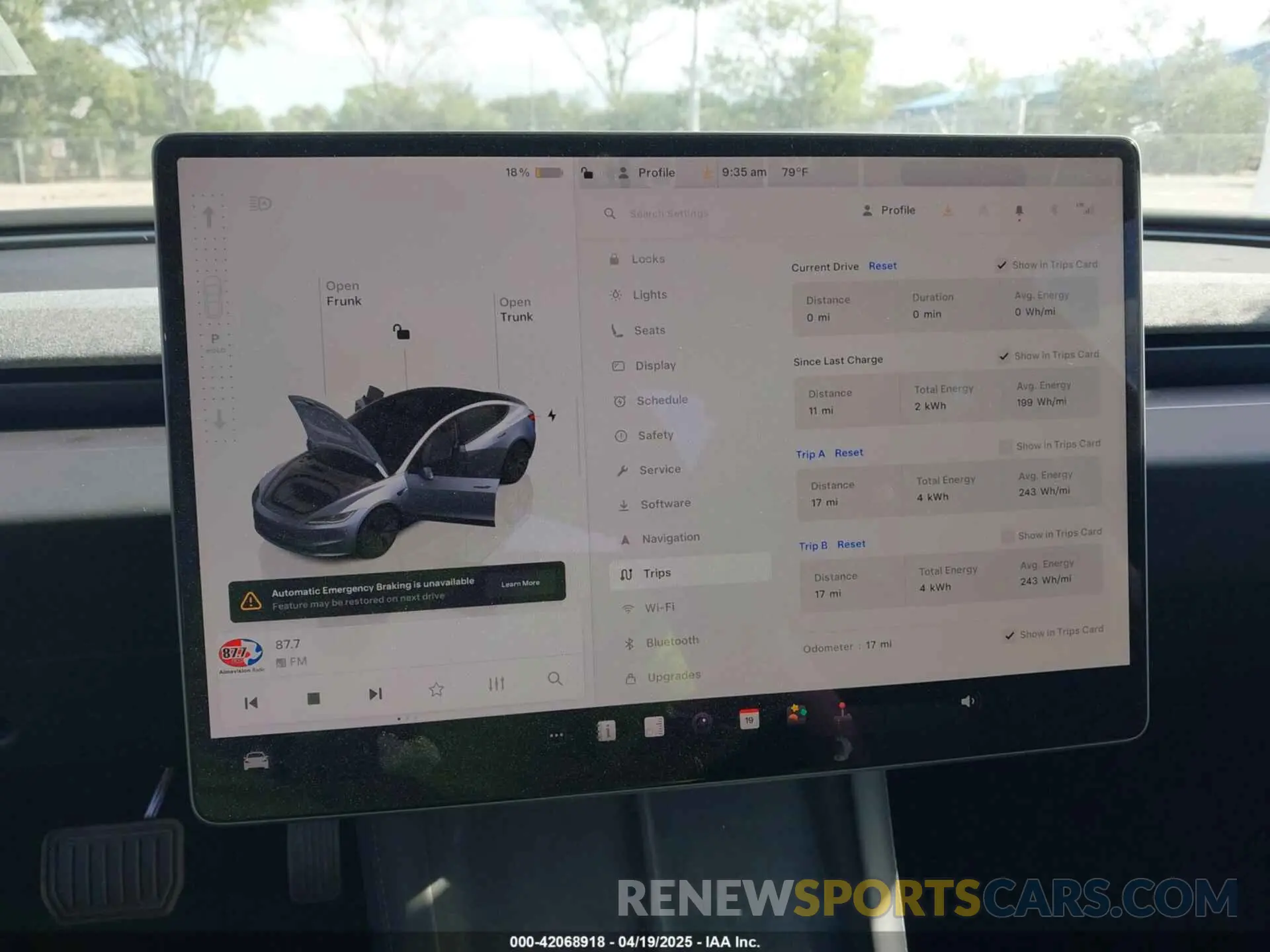 19 Photograph of a damaged car 5YJ3E1EA7SF892239 TESLA MODEL 3 2025