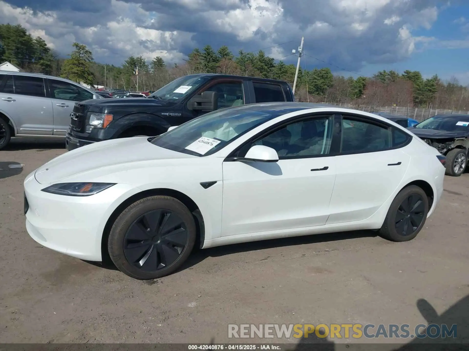 13 Фотография поврежденного автомобиля 5YJ3E1EA7SF923943 TESLA MODEL 3 2025