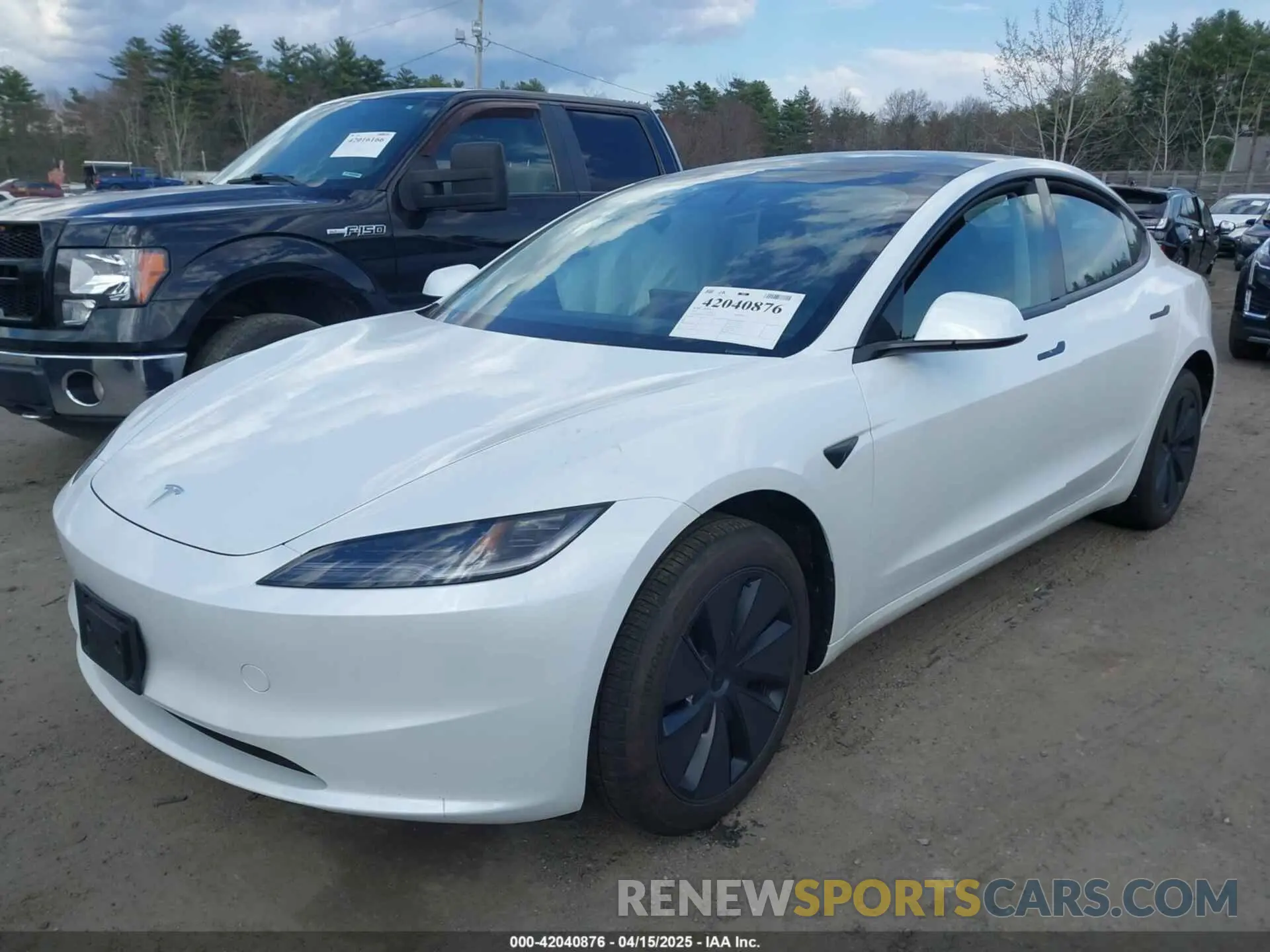 2 Фотография поврежденного автомобиля 5YJ3E1EA7SF923943 TESLA MODEL 3 2025