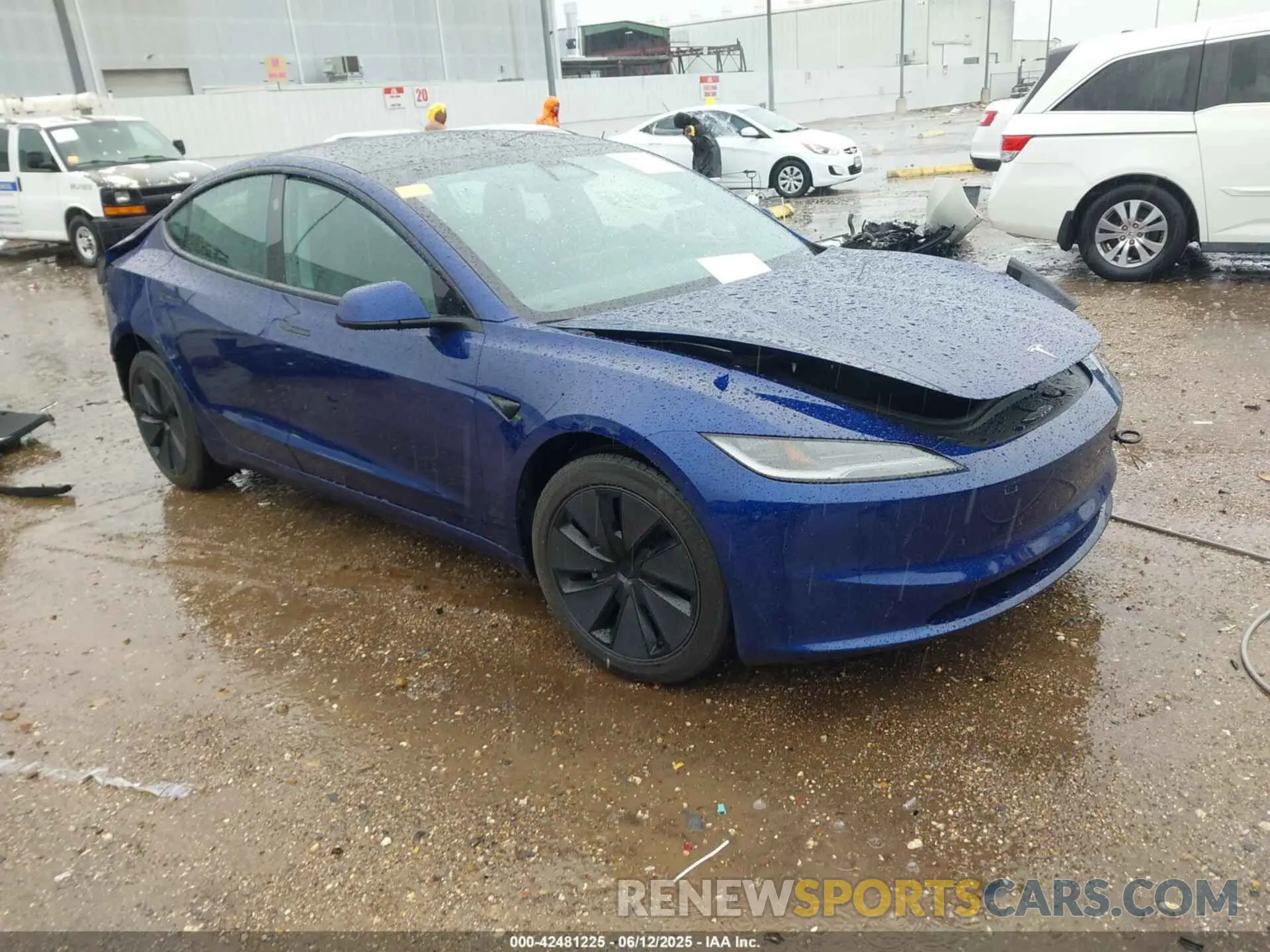 1 Фотография поврежденного автомобиля 5YJ3E1EA7SF997945 TESLA MODEL 3 2025