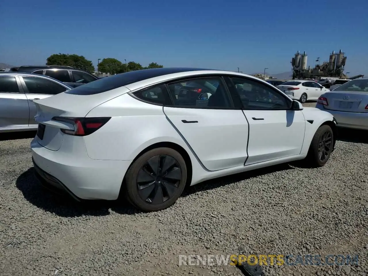 3 Фотография поврежденного автомобиля 5YJ3E1EA8SF903460 TESLA MODEL 3 2025