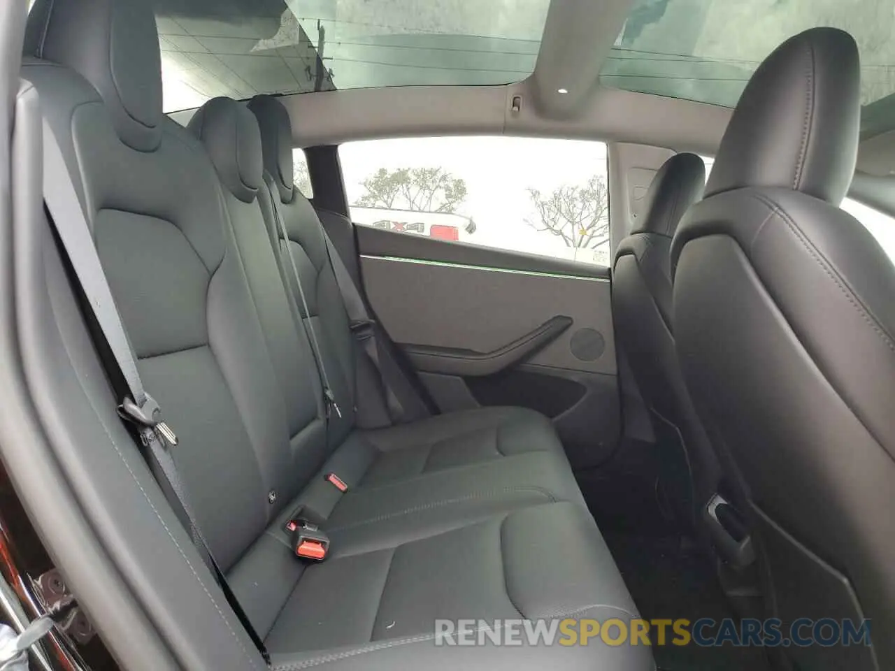 10 Photograph of a damaged car 5YJ3E1EA9SF904844 TESLA MODEL 3 2025