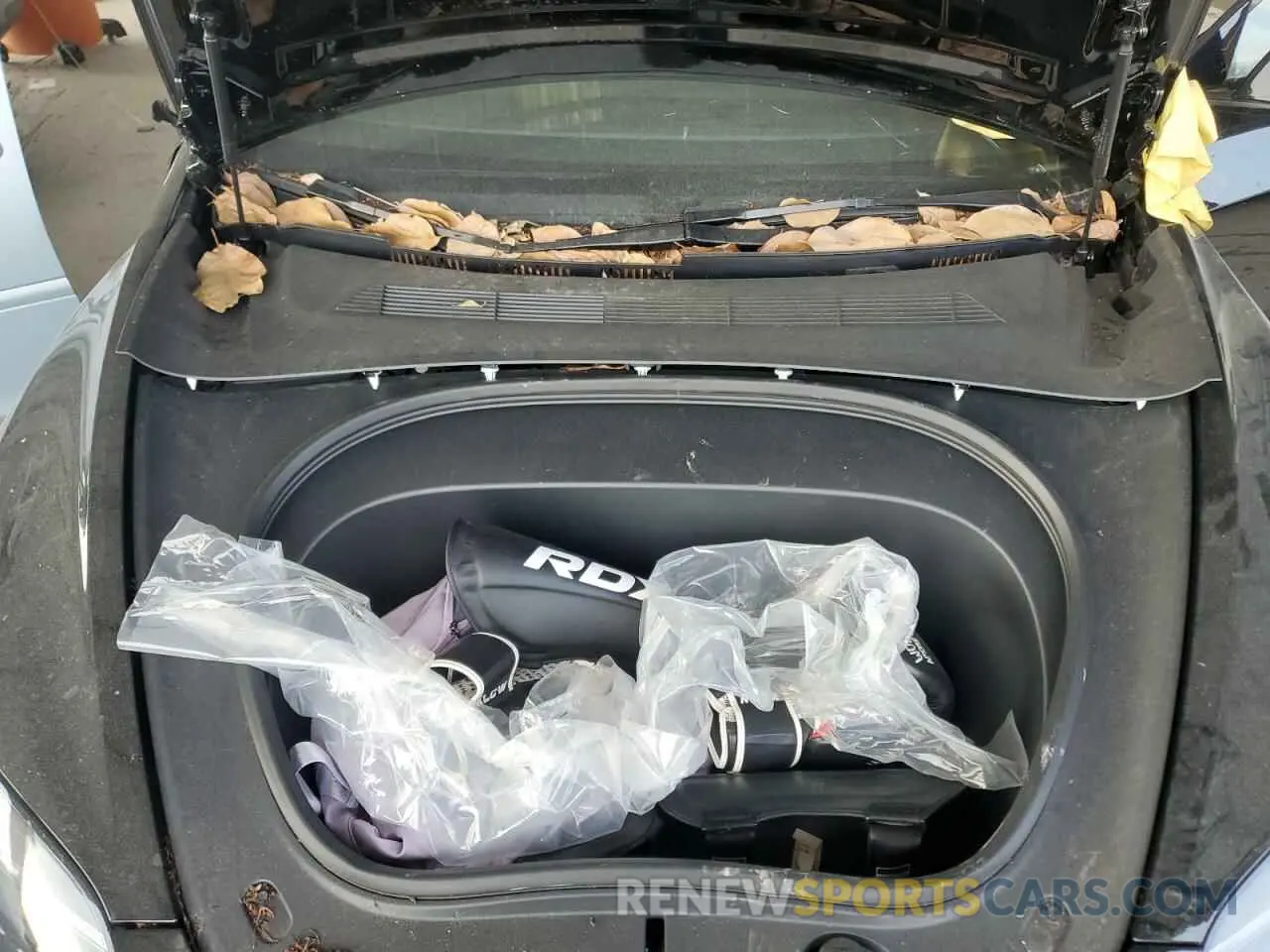 11 Photograph of a damaged car 5YJ3E1EA9SF910465 TESLA MODEL 3 2025