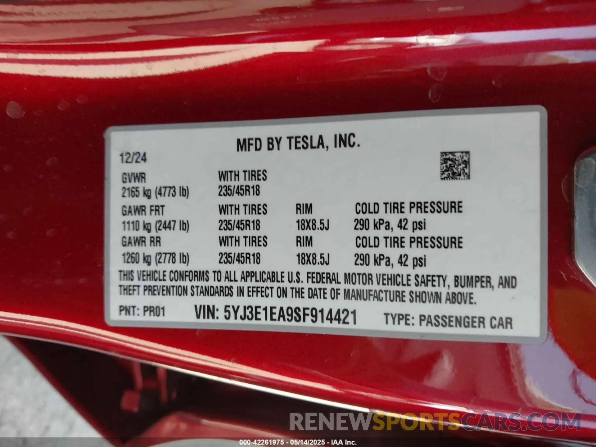 9 Photograph of a damaged car 5YJ3E1EA9SF914421 TESLA MODEL 3 2025