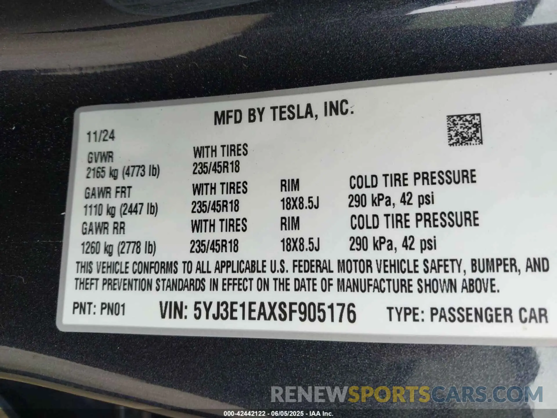 9 Photograph of a damaged car 5YJ3E1EAXSF905176 TESLA MODEL 3 2025