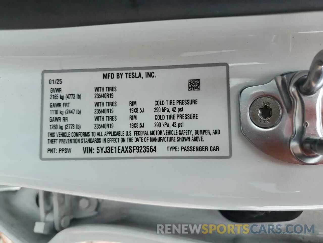 12 Photograph of a damaged car 5YJ3E1EAXSF923564 TESLA MODEL 3 2025