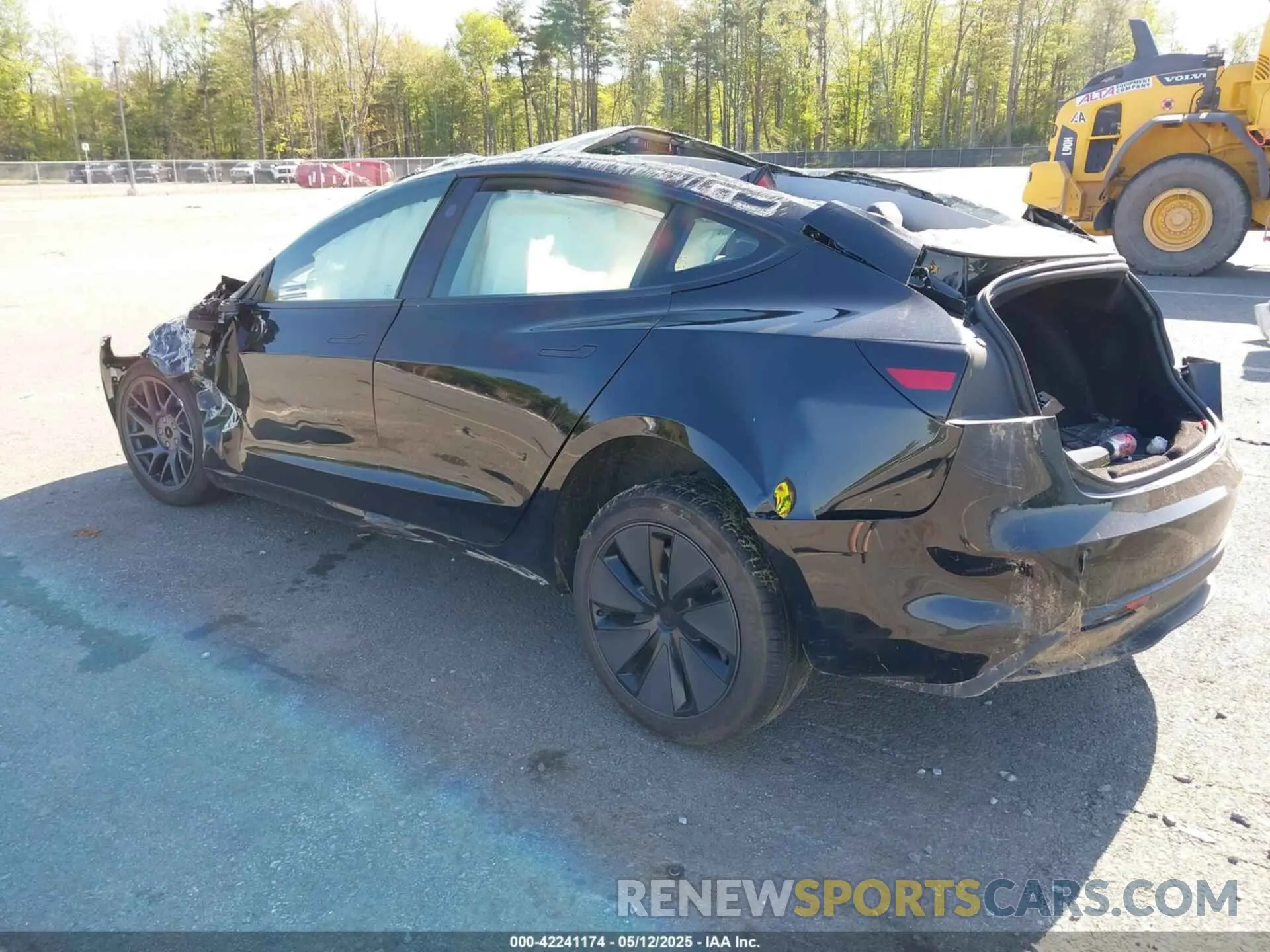 3 Photograph of a damaged car 5YJ3E1EAXSF927128 TESLA MODEL 3 2025