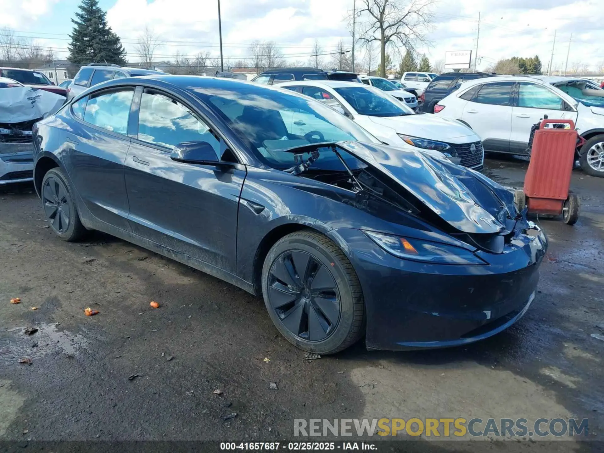 1 Фотография поврежденного автомобиля 5YJ3E1EAXSF932832 TESLA MODEL 3 2025