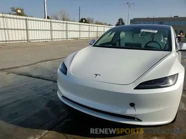 13 Photograph of a damaged car 5YJ3E1EAXSF935004 TESLA MODEL 3 2025
