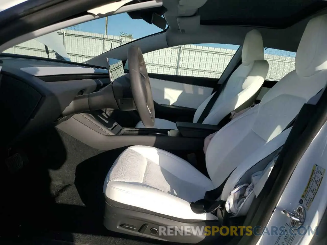 7 Photograph of a damaged car 5YJ3E1EAXSF935004 TESLA MODEL 3 2025