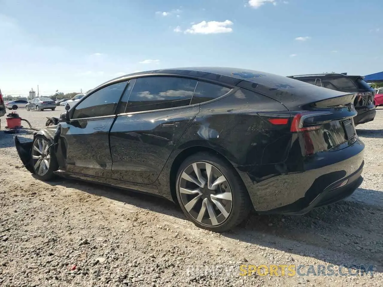 2 Фотография поврежденного автомобиля 5YJ3E1EAXSF978189 TESLA MODEL 3 2025