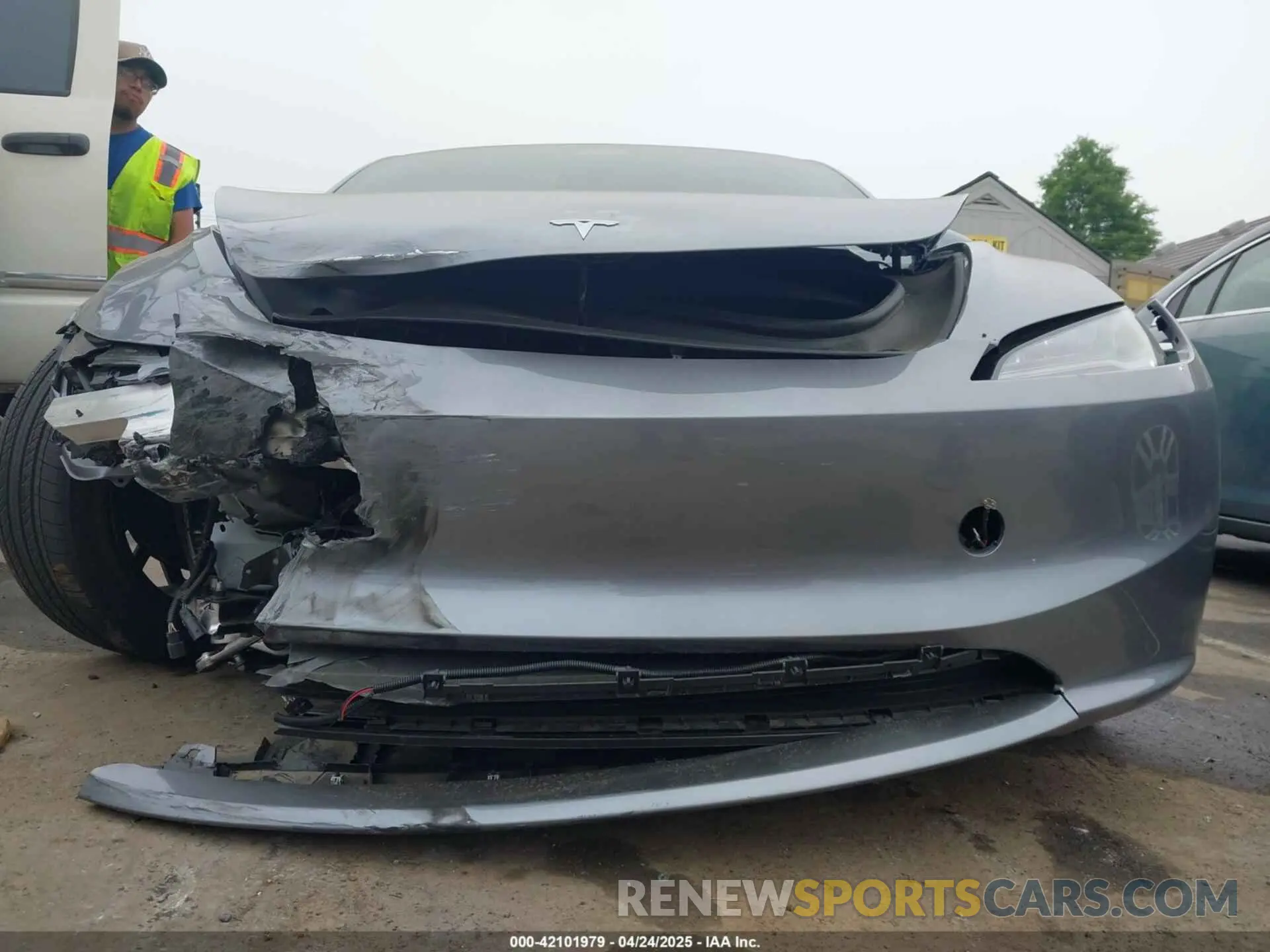 11 Photograph of a damaged car 5YJ3E1EB0SF911304 TESLA MODEL 3 2025