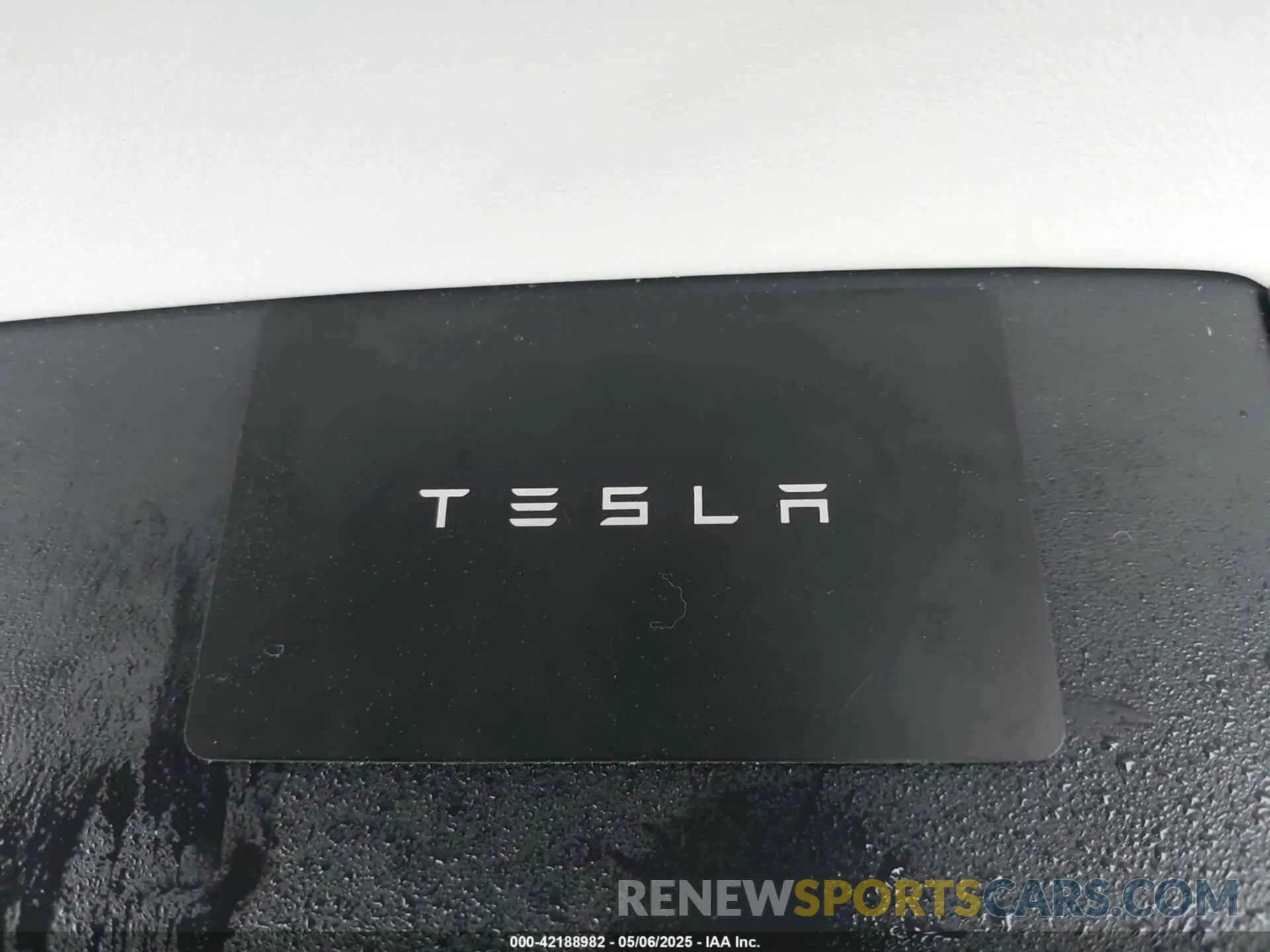 11 Photograph of a damaged car 5YJ3E1EB1SF919105 TESLA MODEL 3 2025