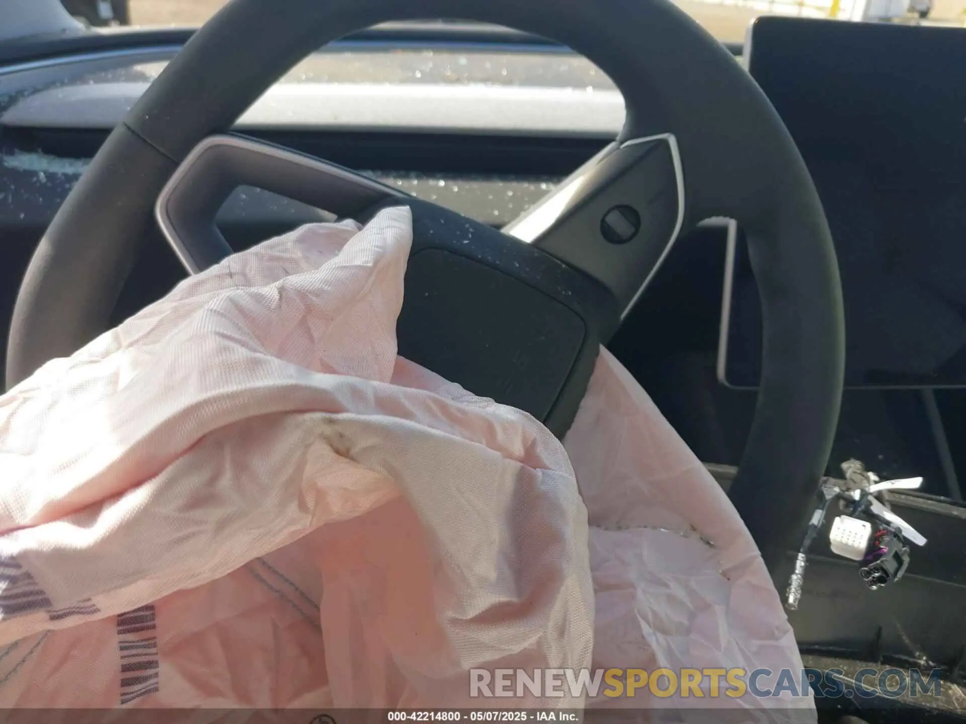 15 Photograph of a damaged car 5YJ3E1EB1SF982253 TESLA MODEL 3 2025