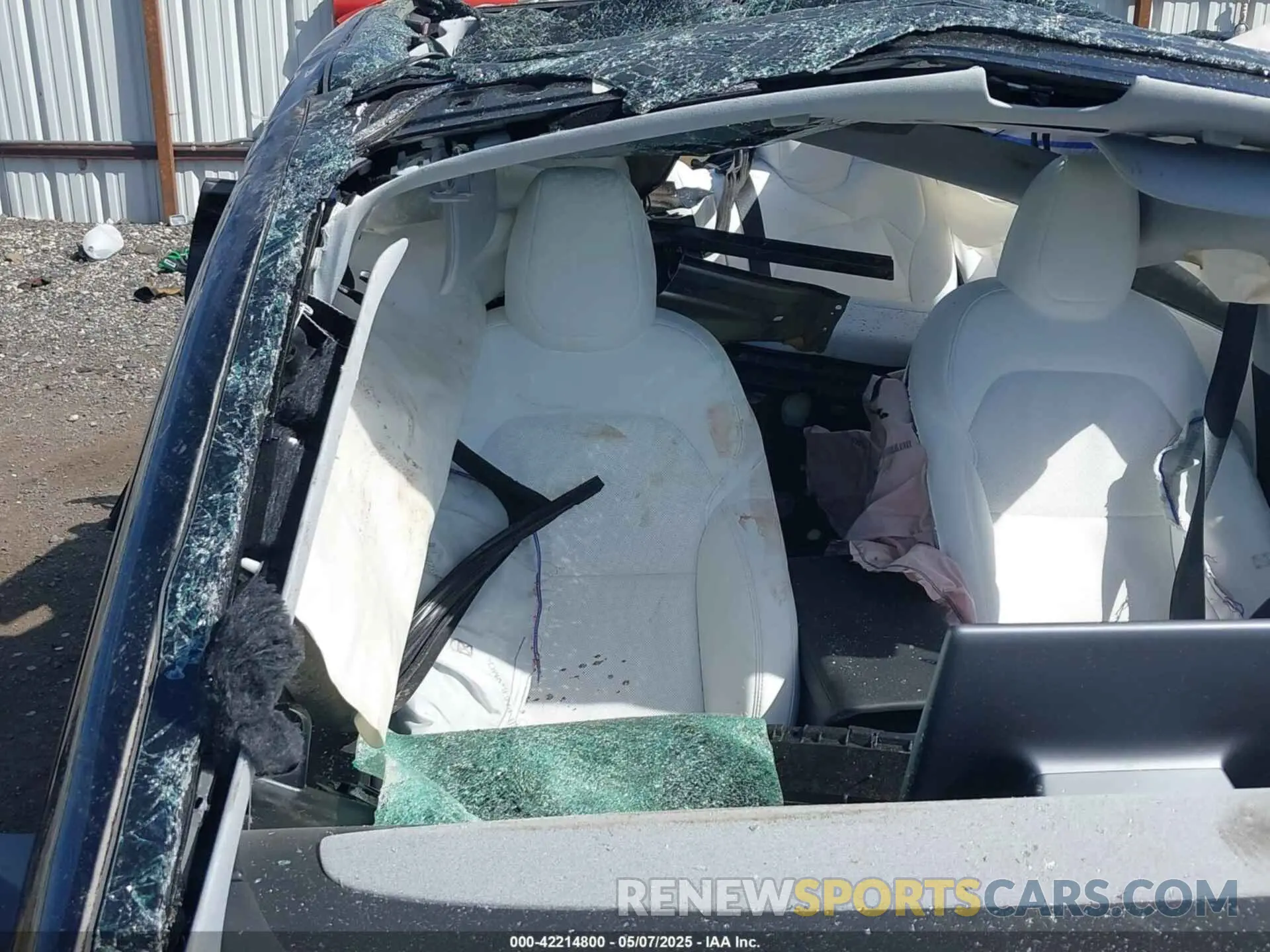 5 Photograph of a damaged car 5YJ3E1EB1SF982253 TESLA MODEL 3 2025